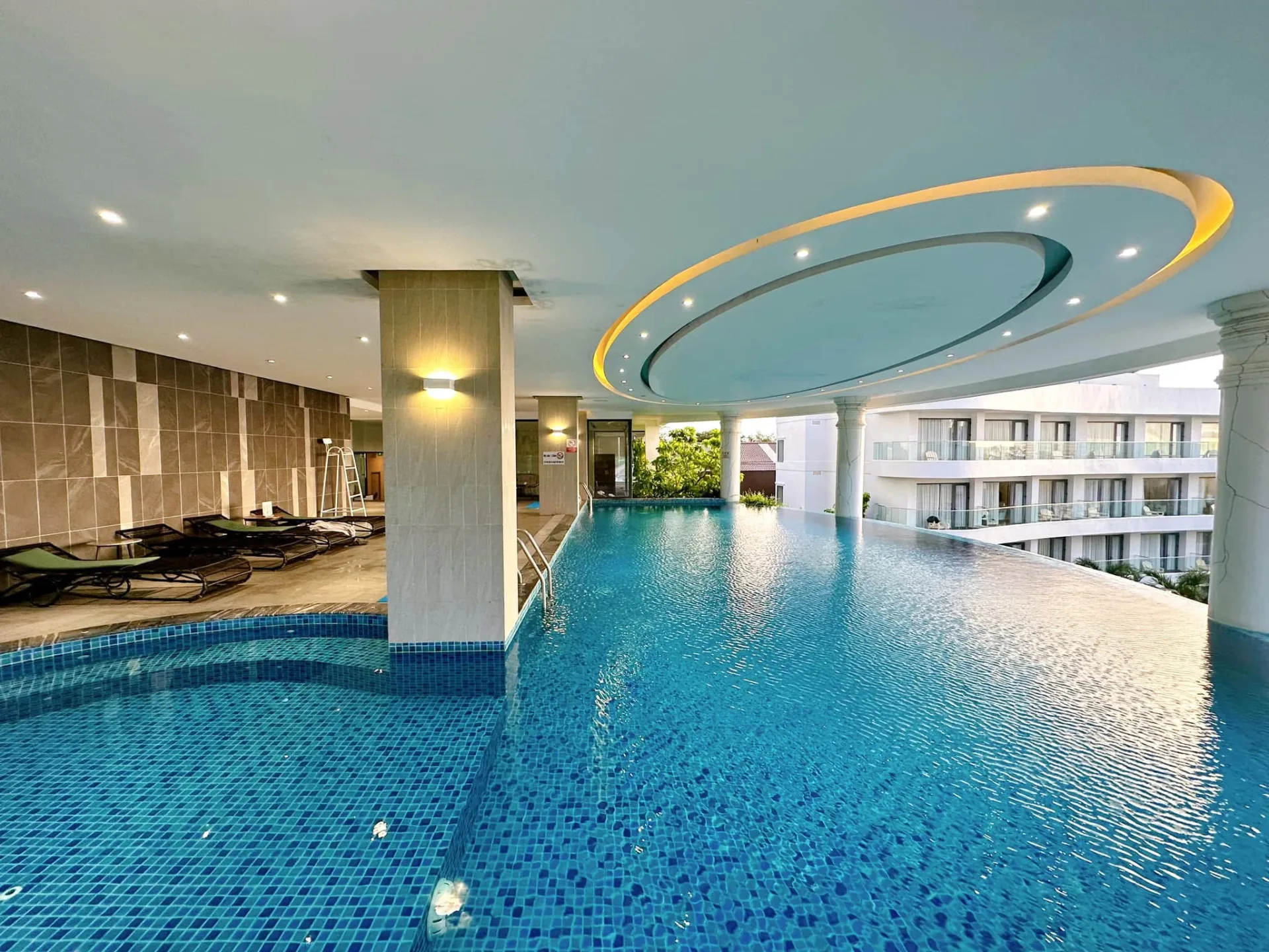 SUNSET BEACH RESORT & SPA PHU QUOC