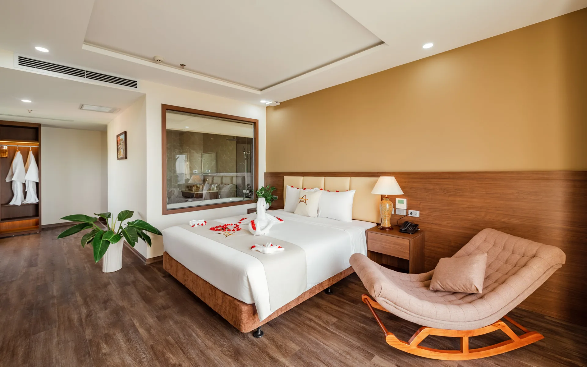 AQUASUN HOTEL PHU QUOC