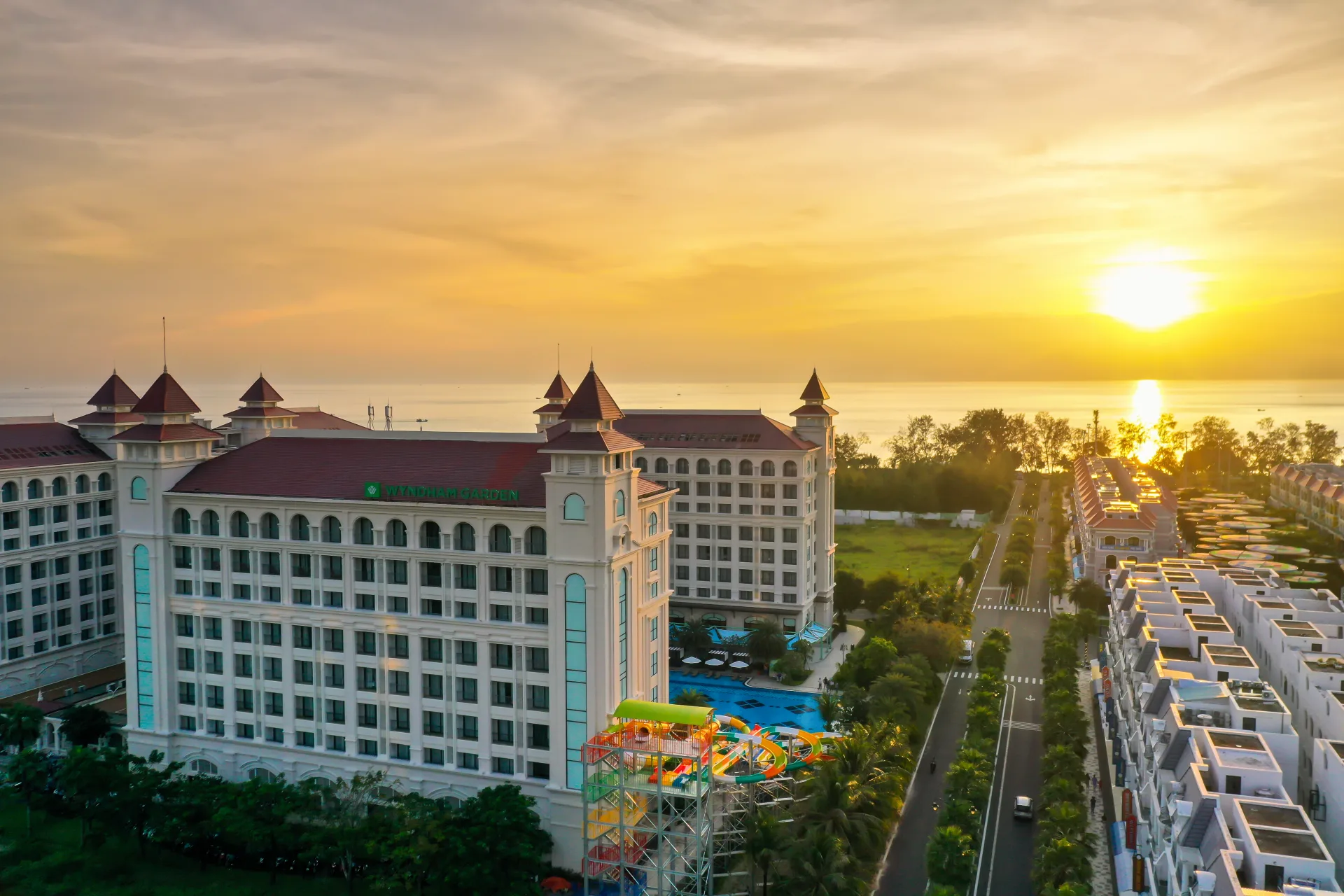 WYNDHAM GARDEN GRANDWORLD PHU QUOC