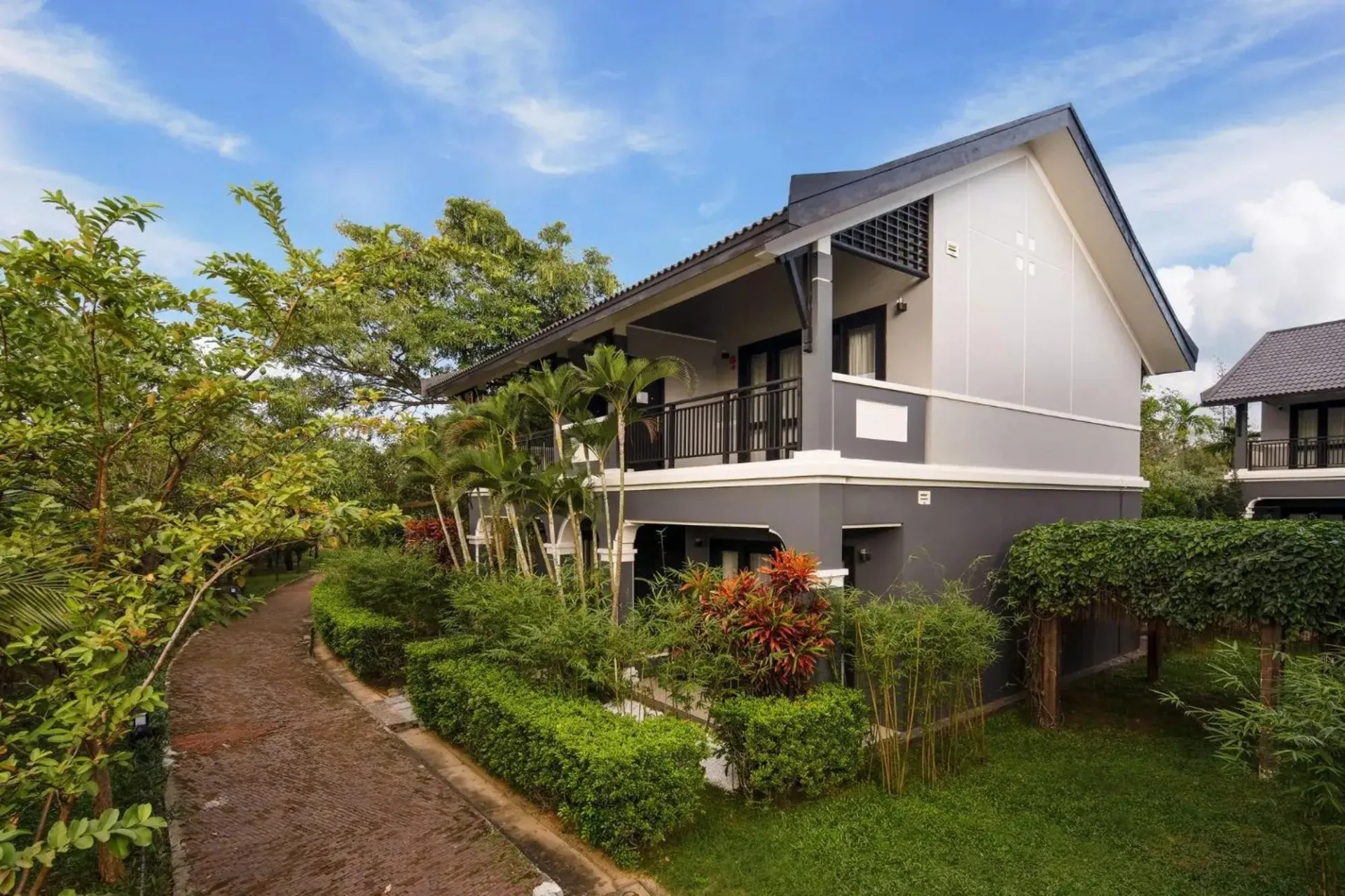 Da Nang Mikazuki Villas & Spa