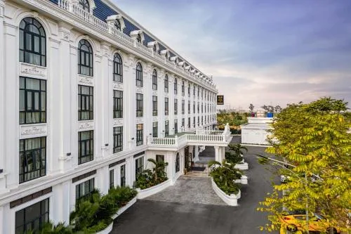 Adamo Hotel