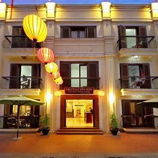 Golden River Hotel