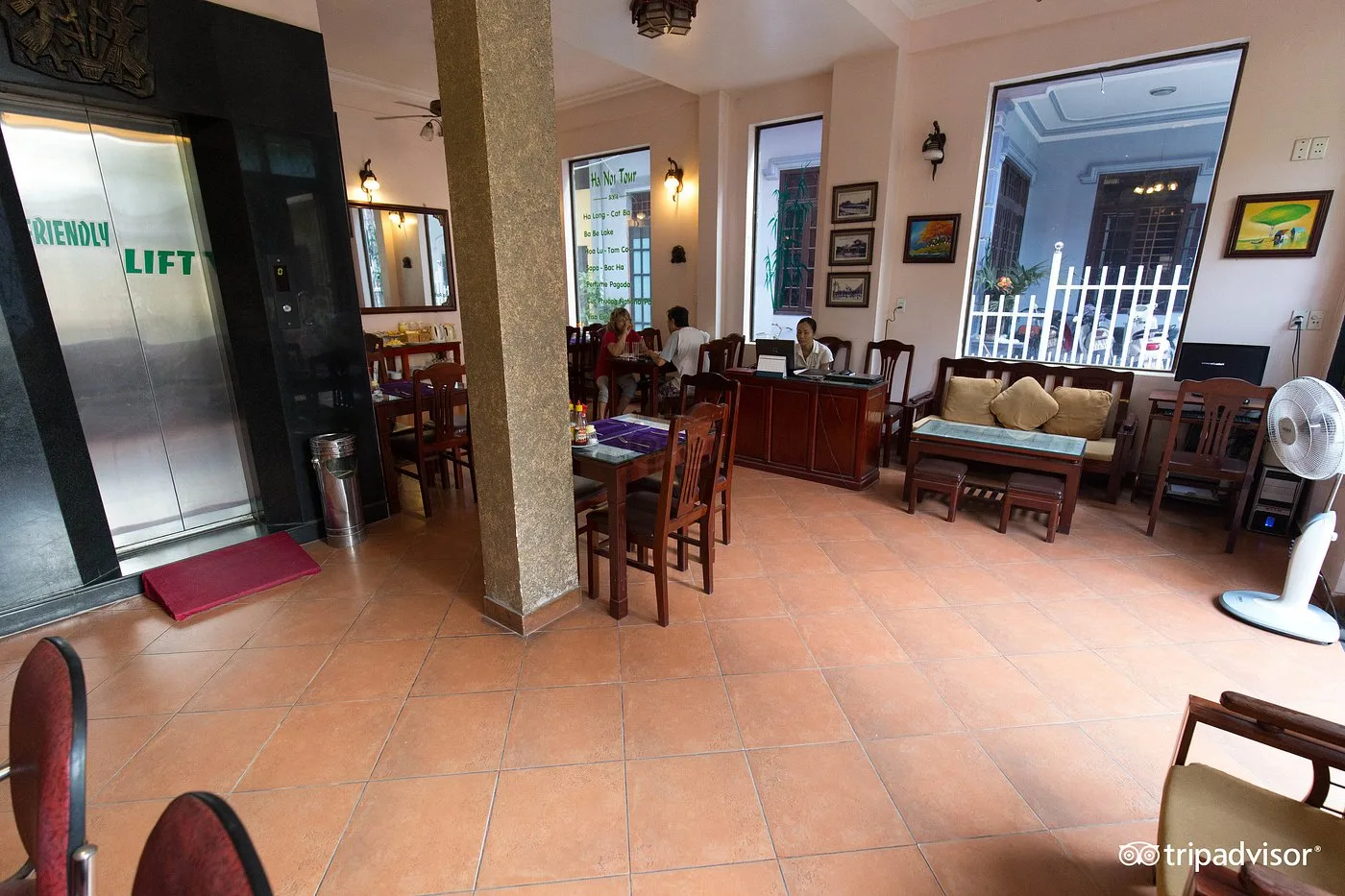 Holiday Diamond Hotel