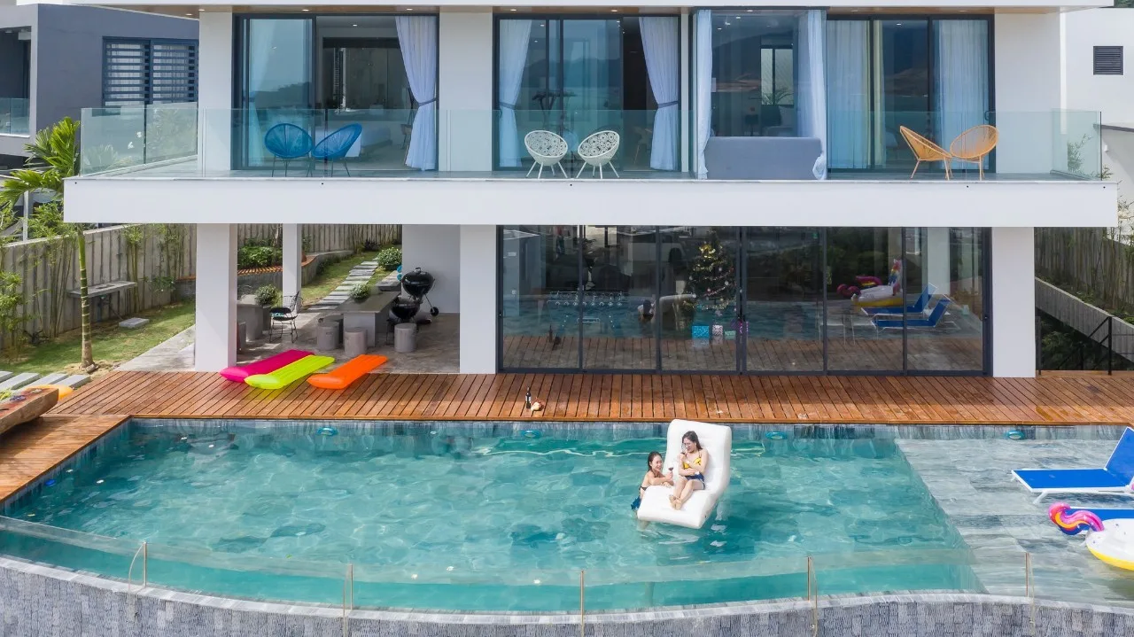 Ocean Front Villa R26 - 6PN