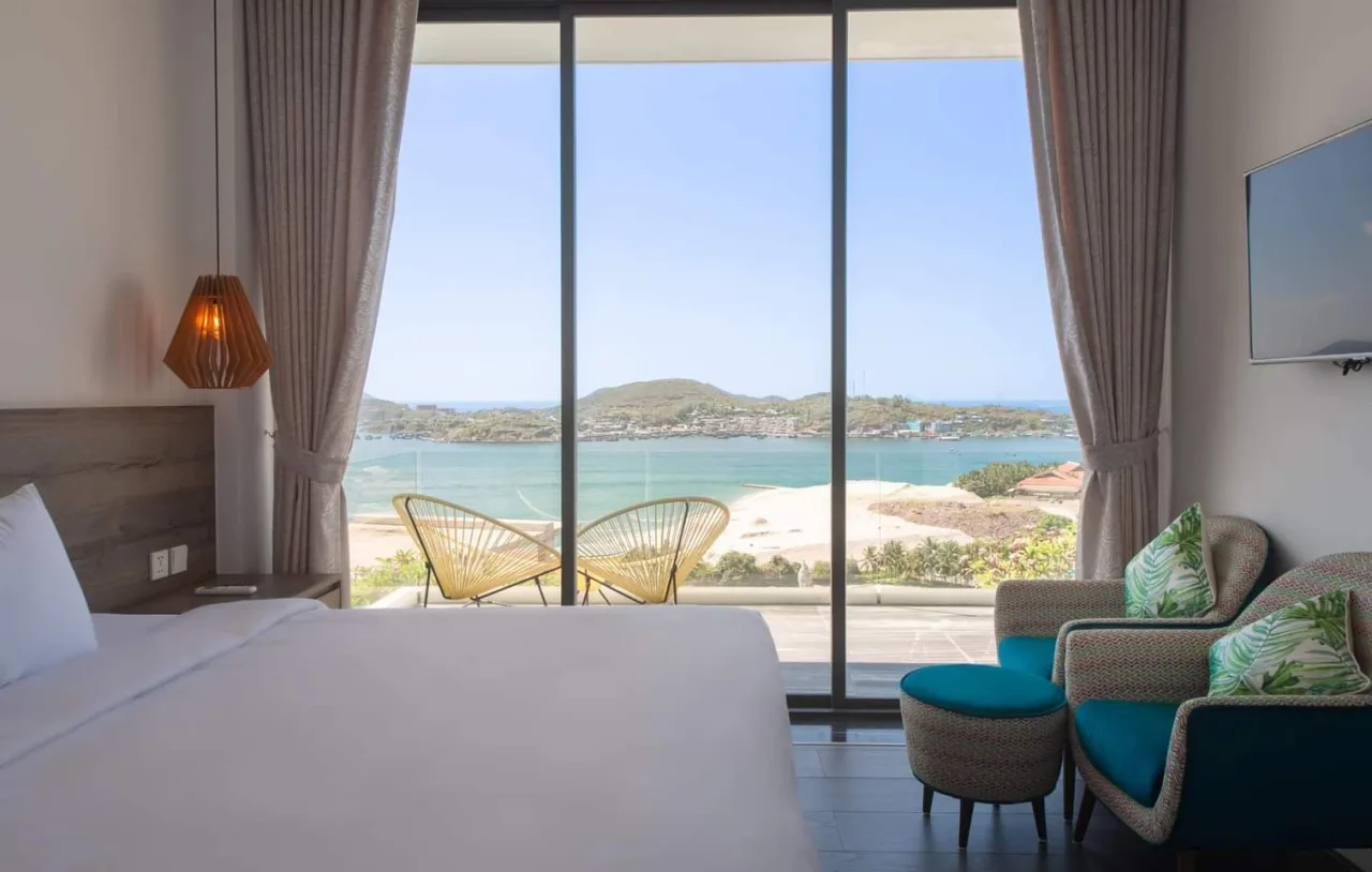 Ocean Front Villa B19 - 4PN