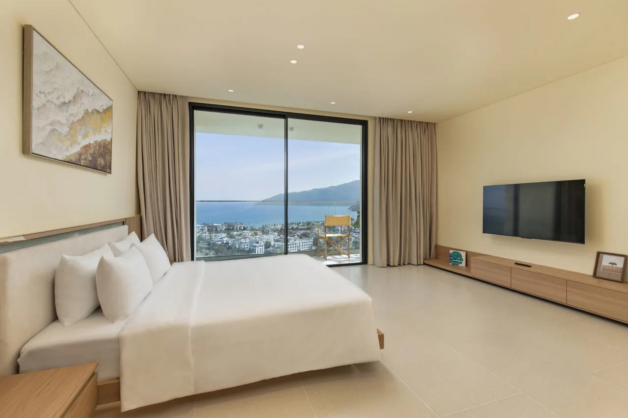Ocean Front Villa Nha Trang R8 - 4PN