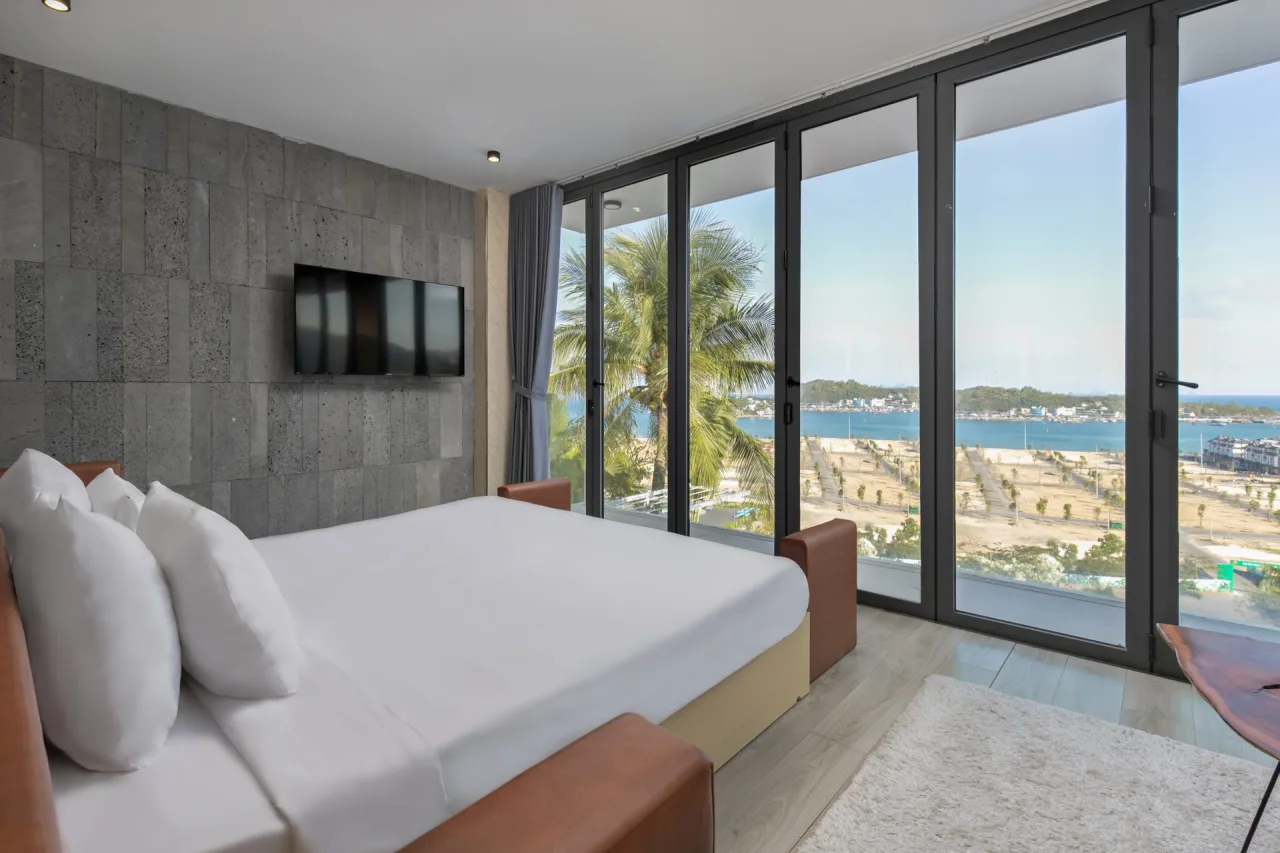 Ocean Front Villa Nha Trang B4 7PN