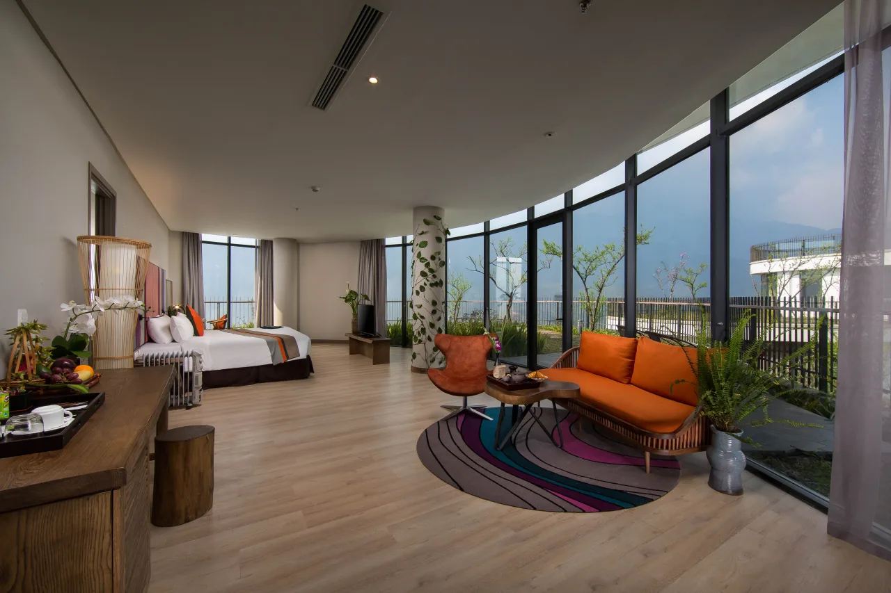 Red Dao Suites