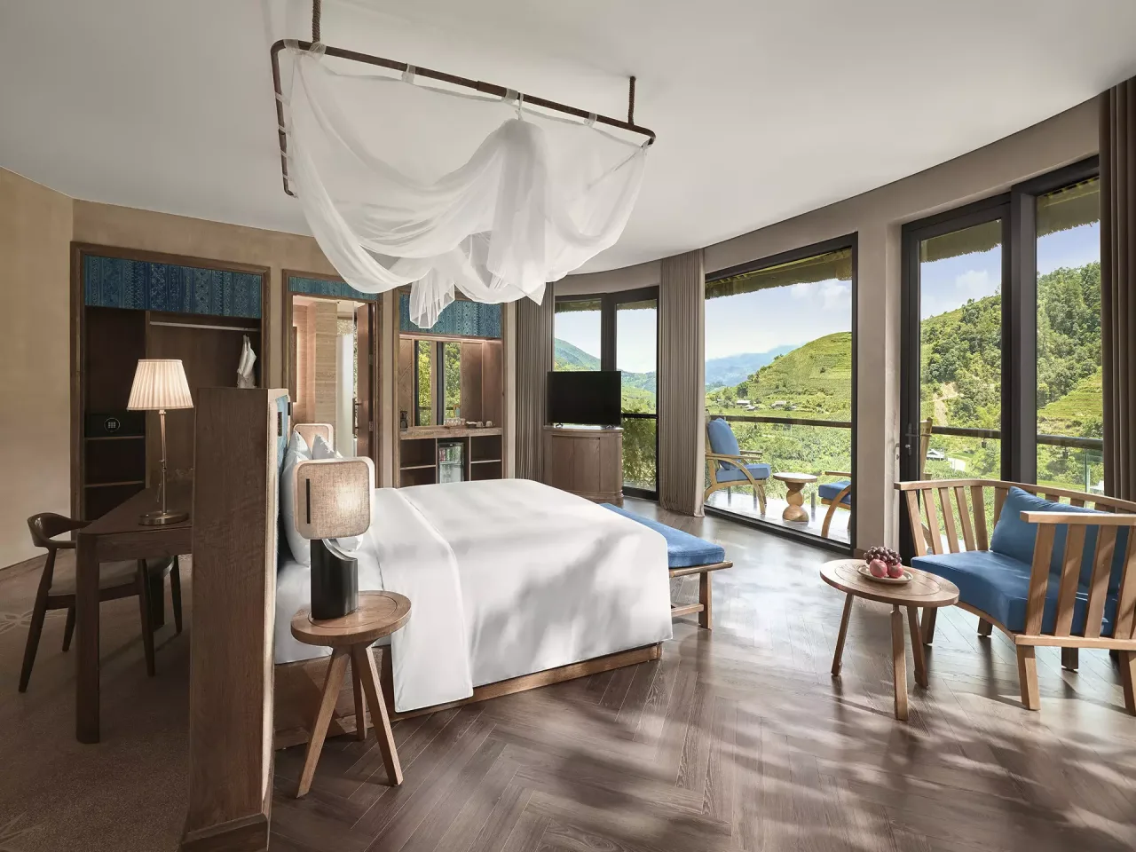 Grand Deluxe Room