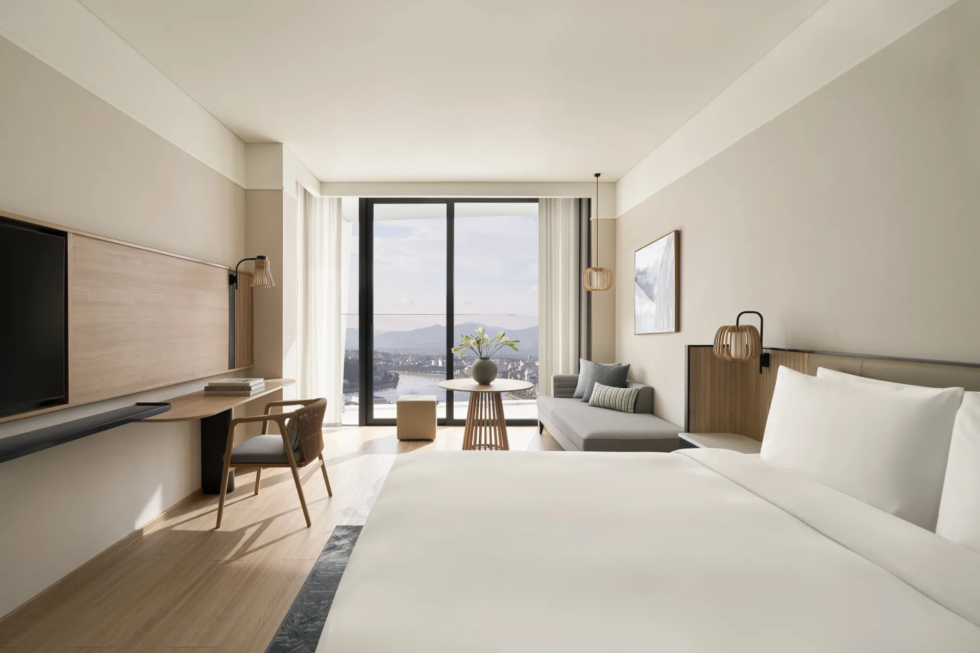1 King Bed