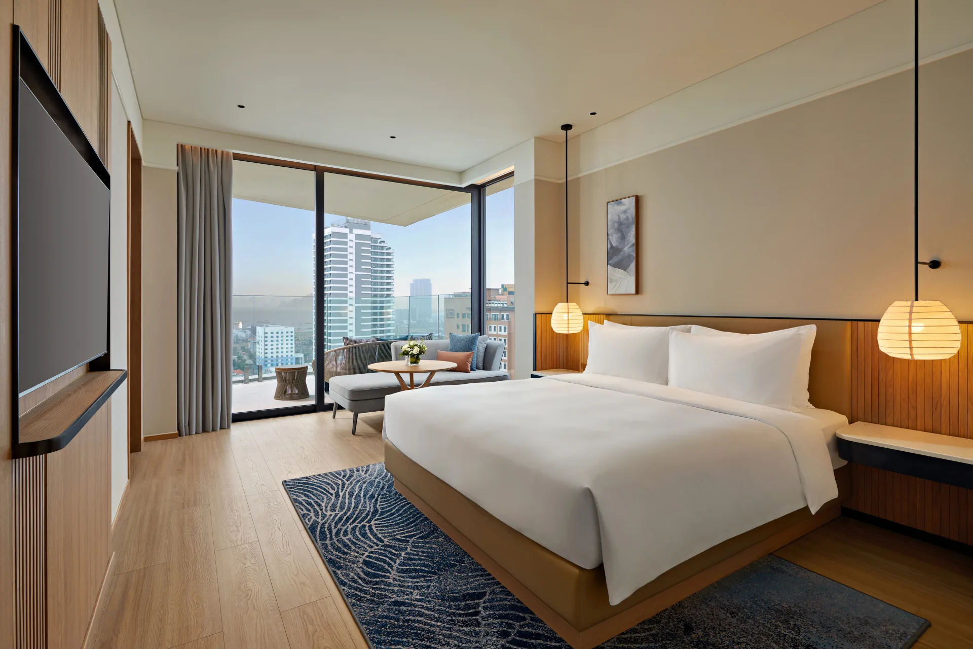 1 King Suite