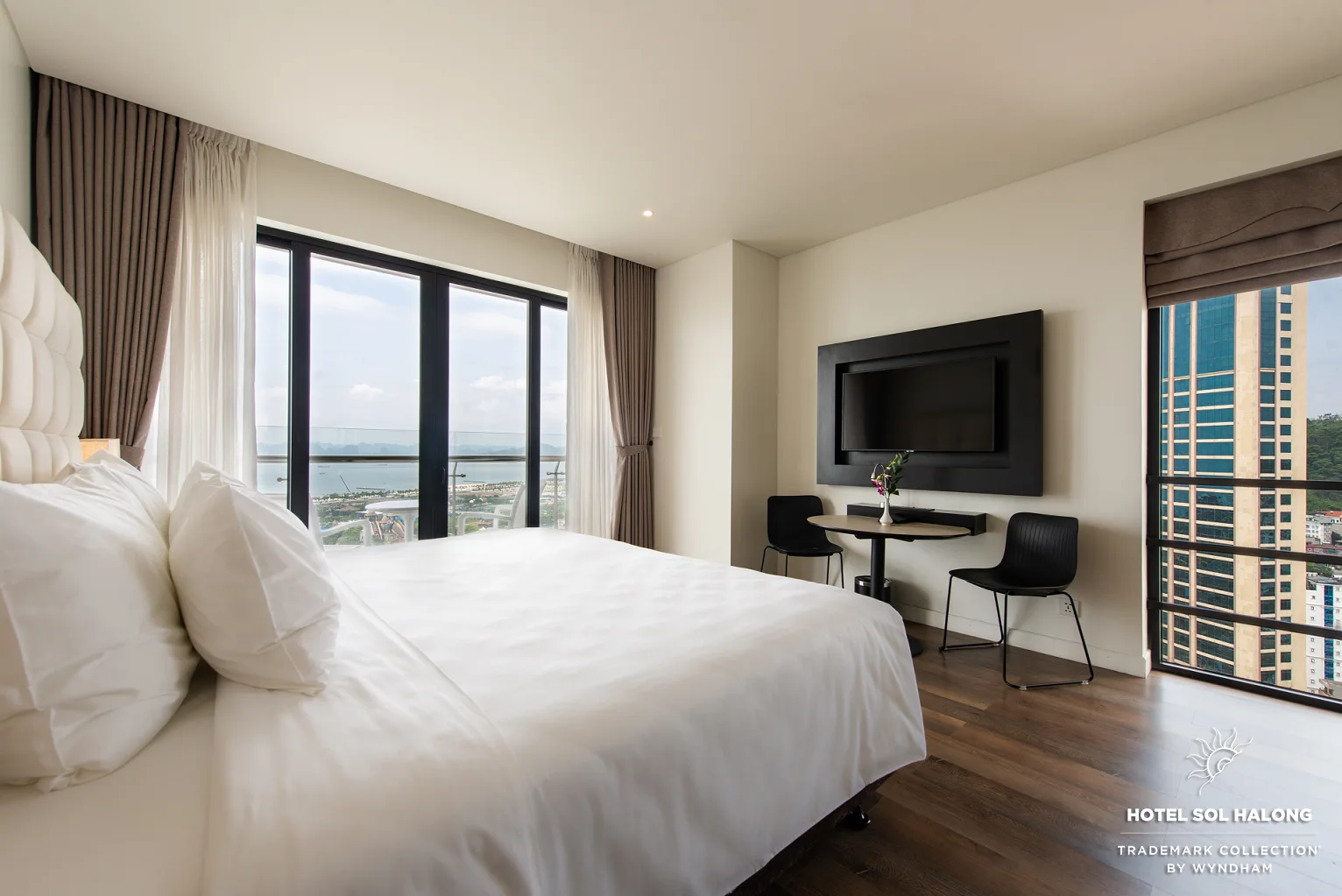 Premier Suite