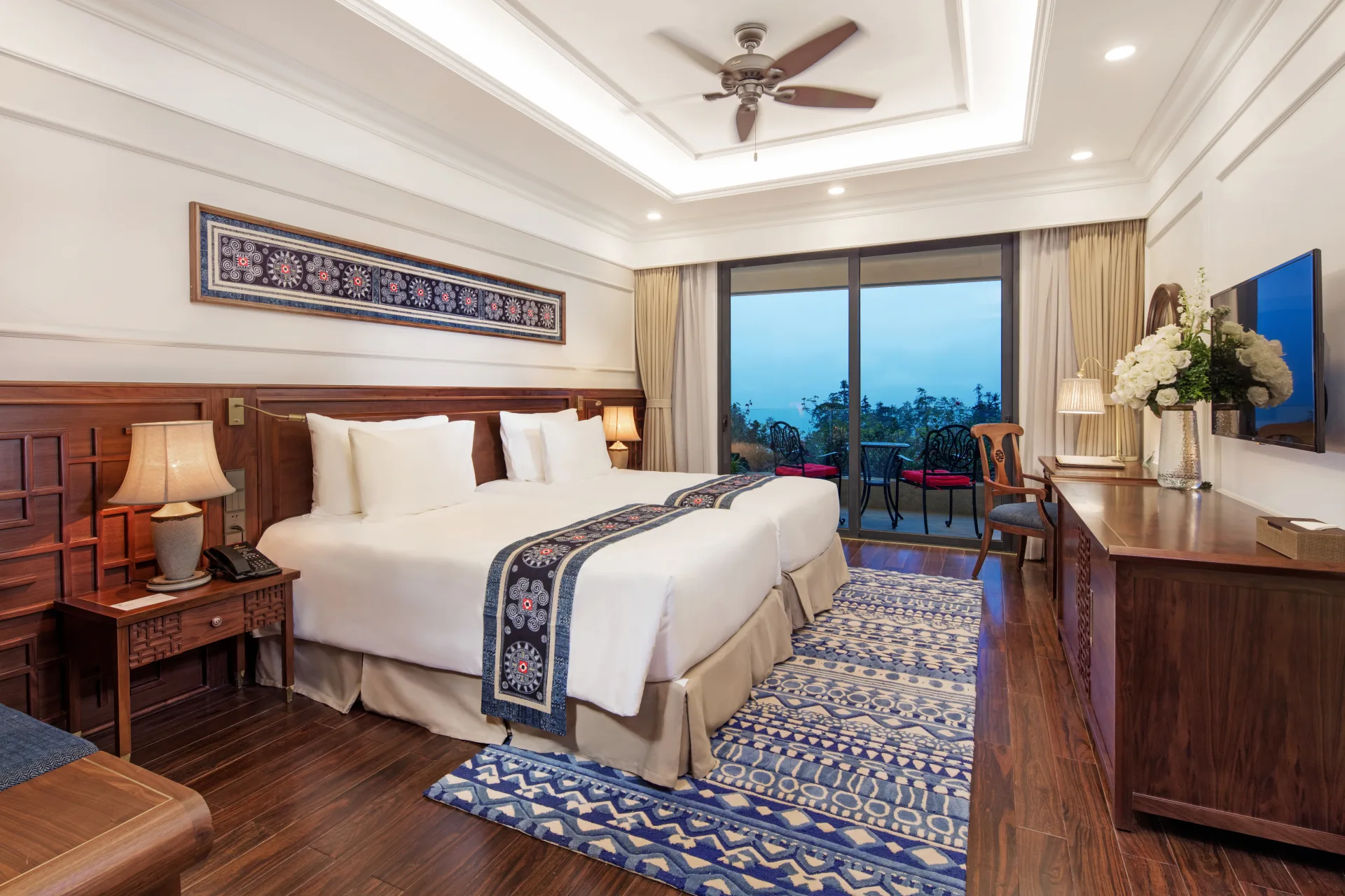 Balcony Classic Mountain