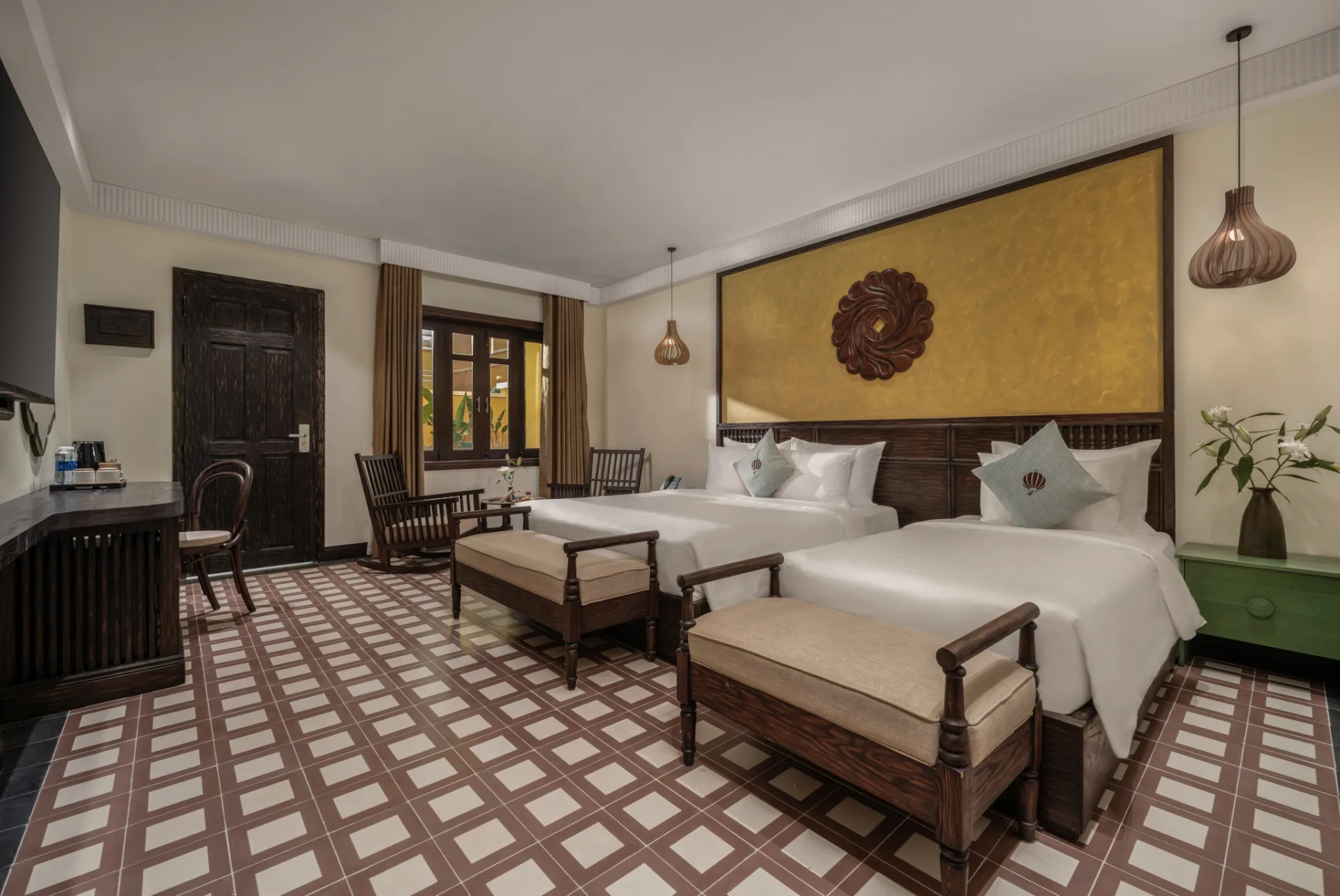 Family Charming Room Double + SGL bed