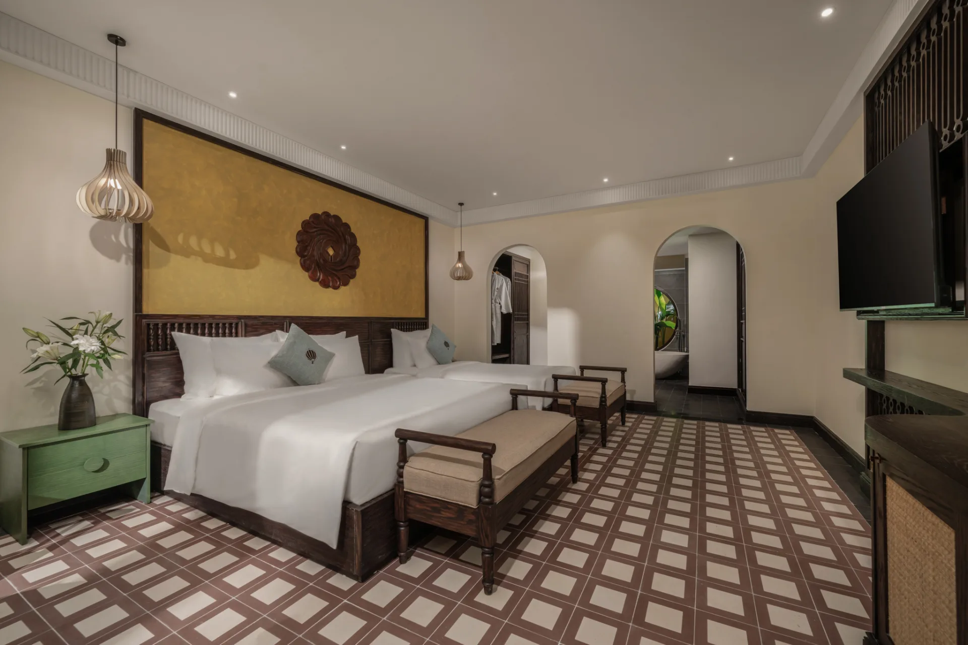 Family Charming Room Double + SGL bed
