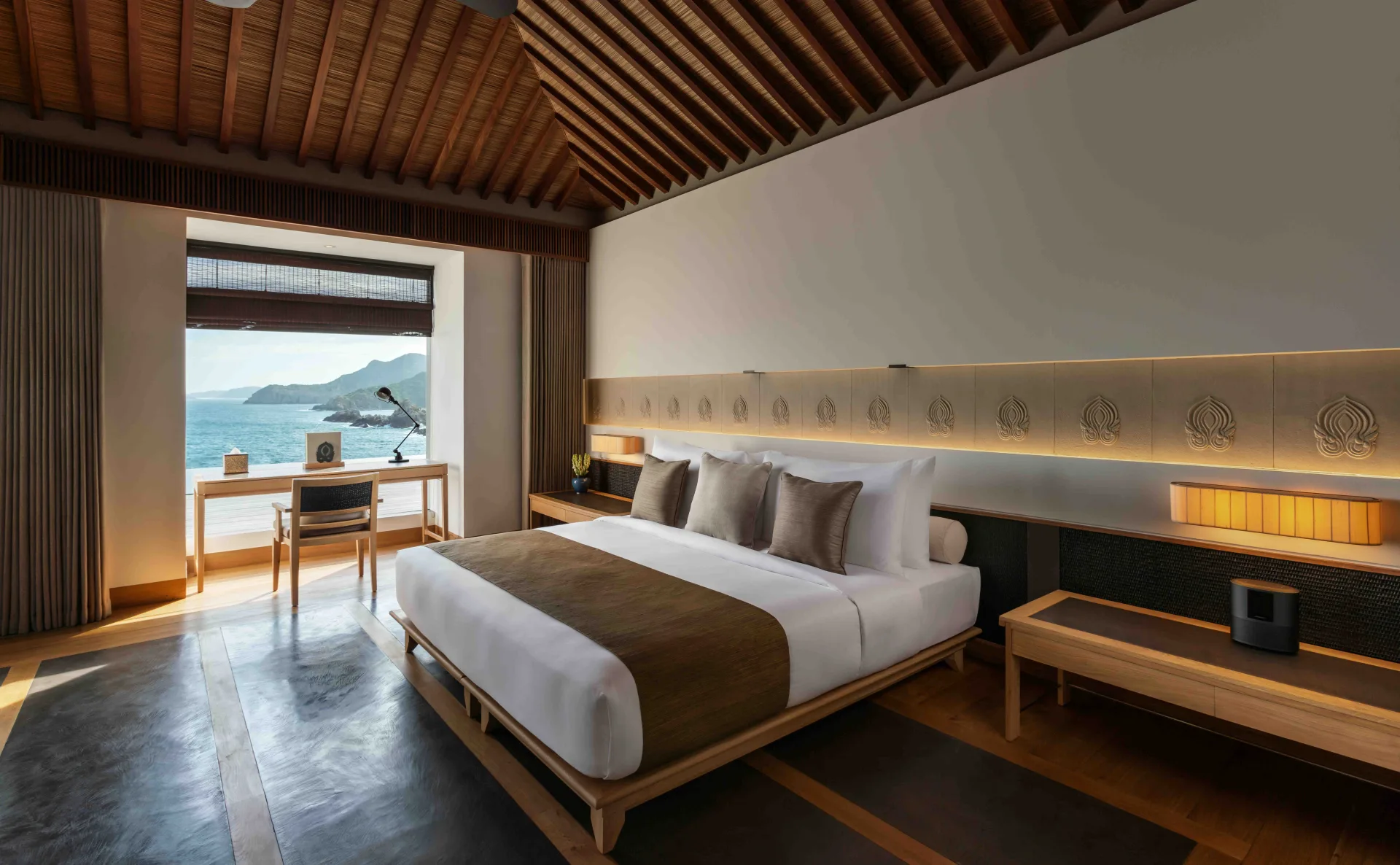 One Bedroom Ocean Pool Residence