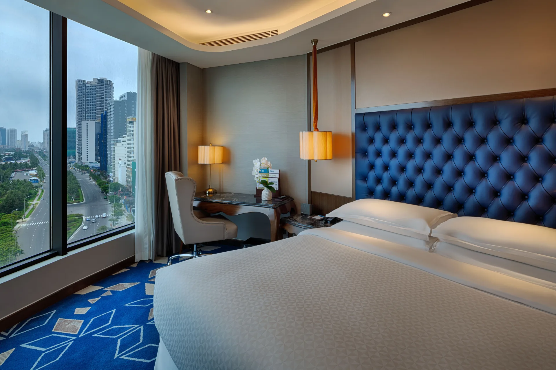 Corner Suite