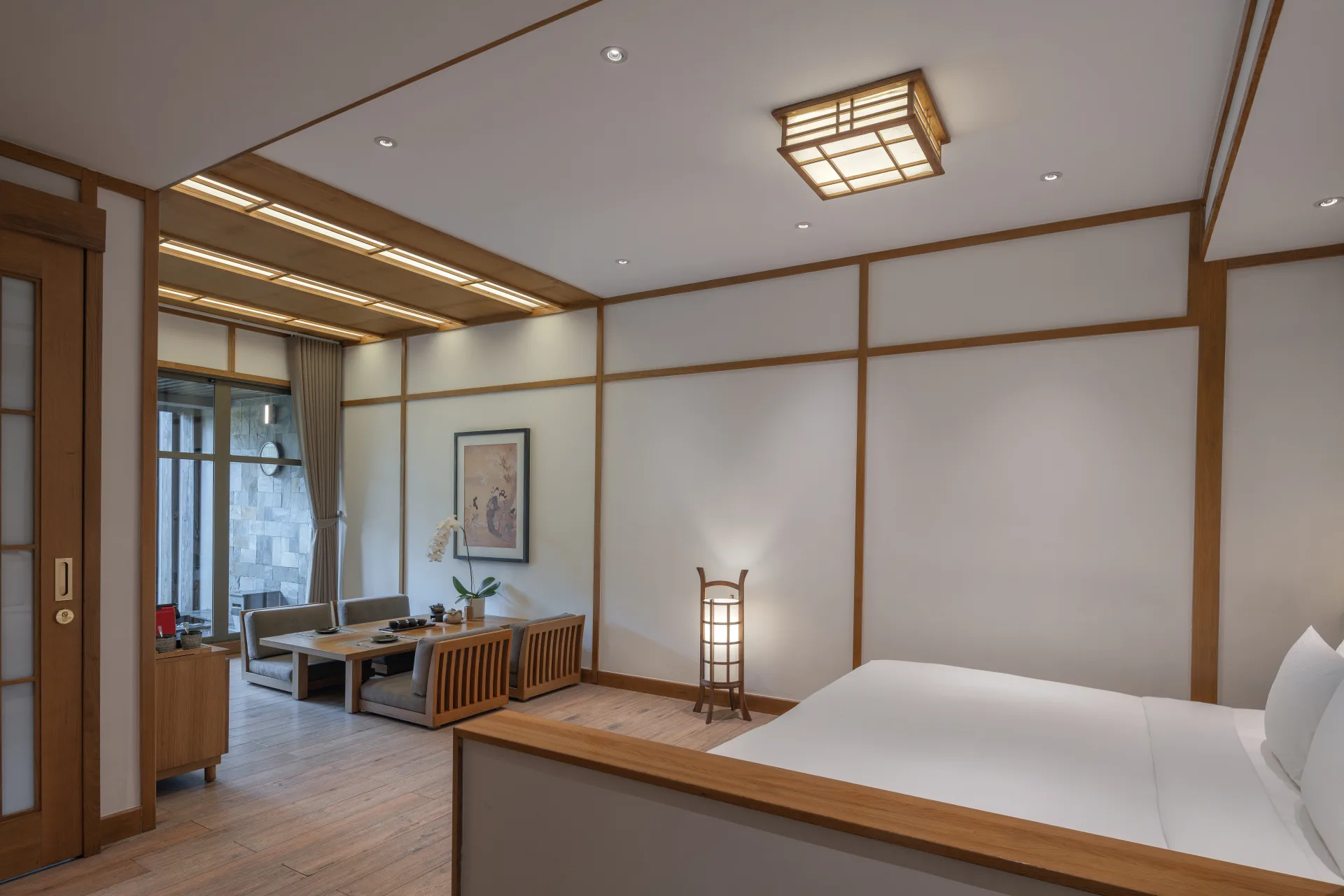 King/Twin Deluxe Room