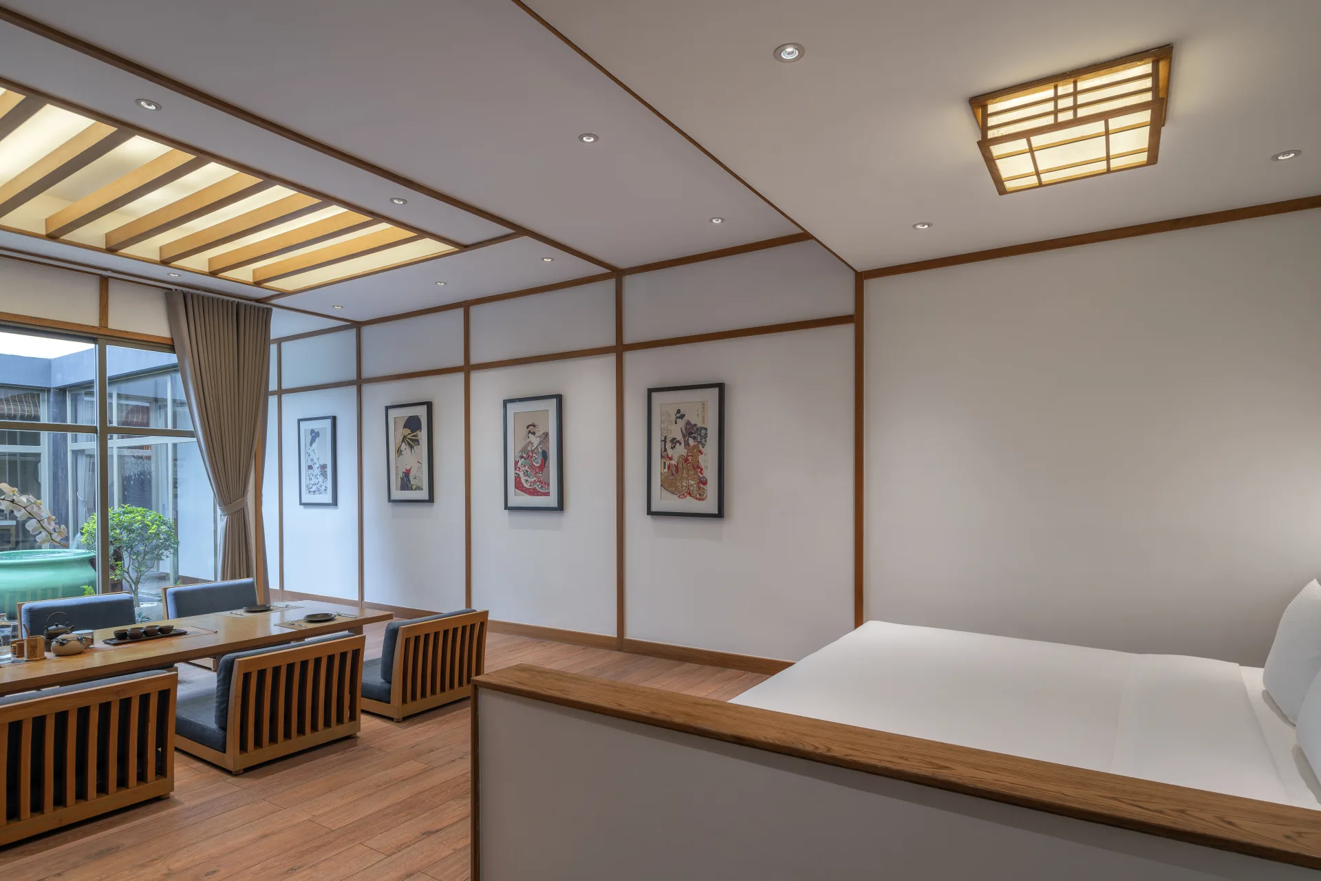 King Junior Suite 