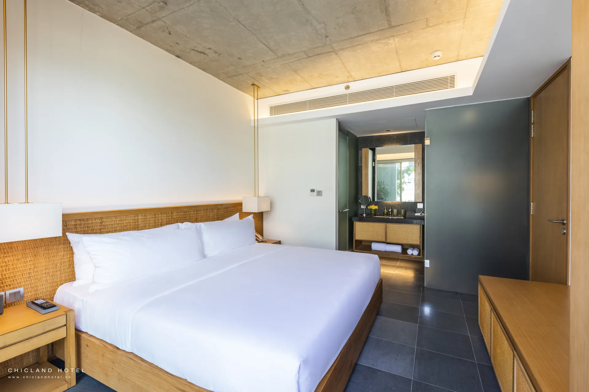  Two Bedroom Apartment with Balcony