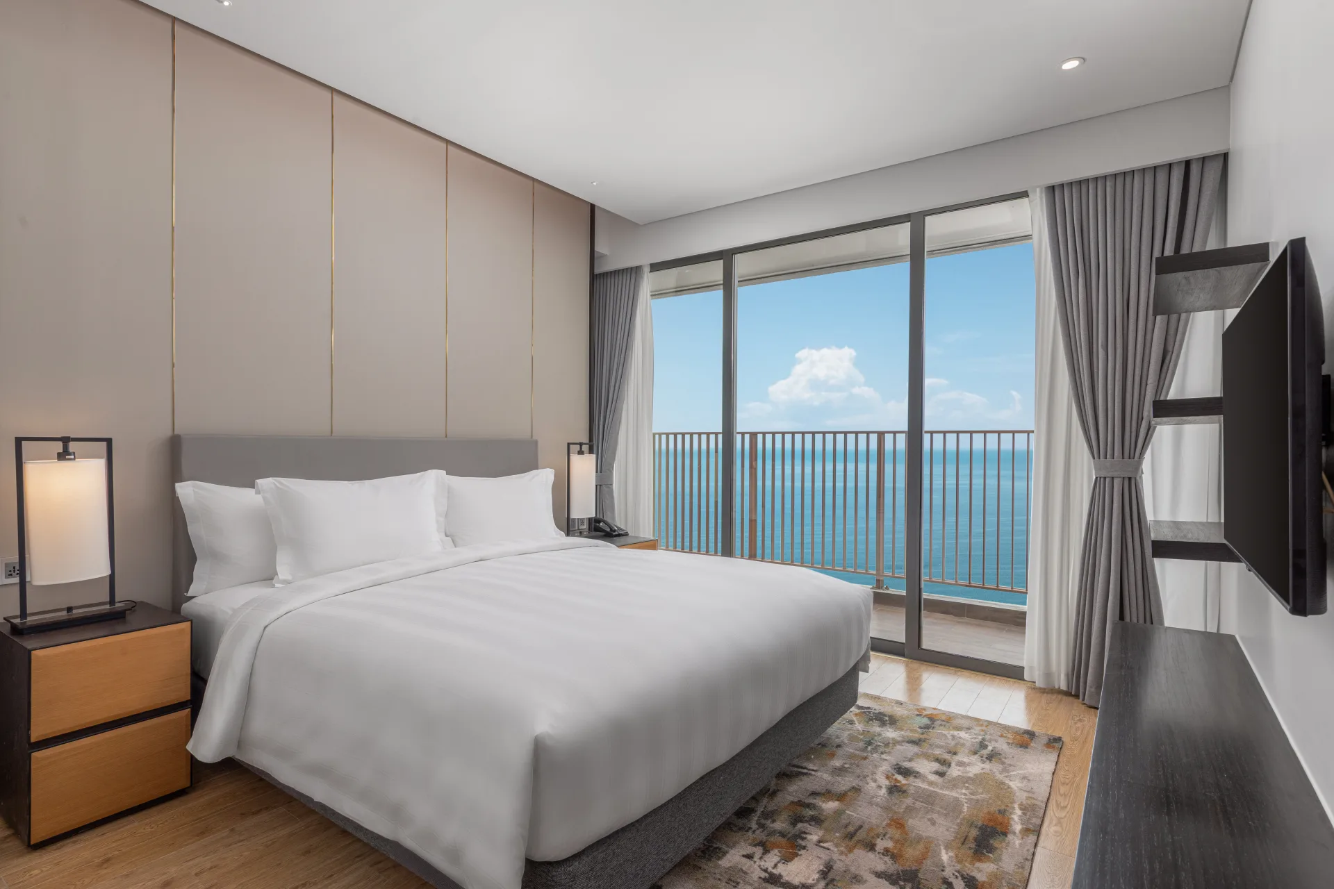 2 Bedrooms Deluxe Family Suite, sea view