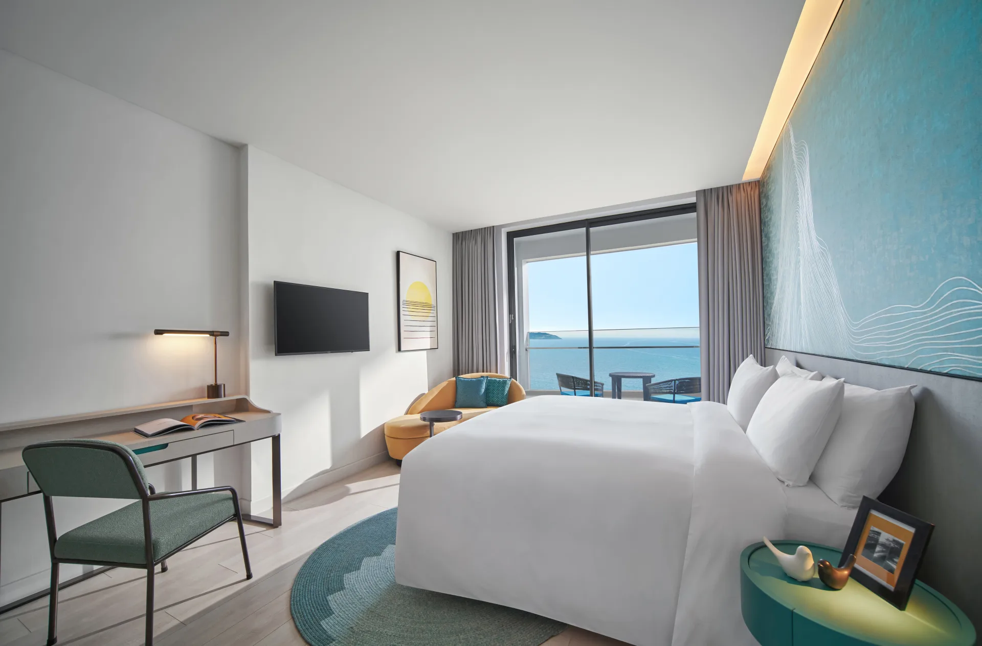 Deluxe King/Twin Sea View