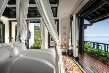 1 King Club Suite Panoramic Ocean view