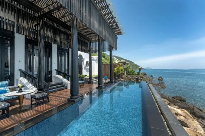 1 Bedroom Seaside Villa On The Rocks