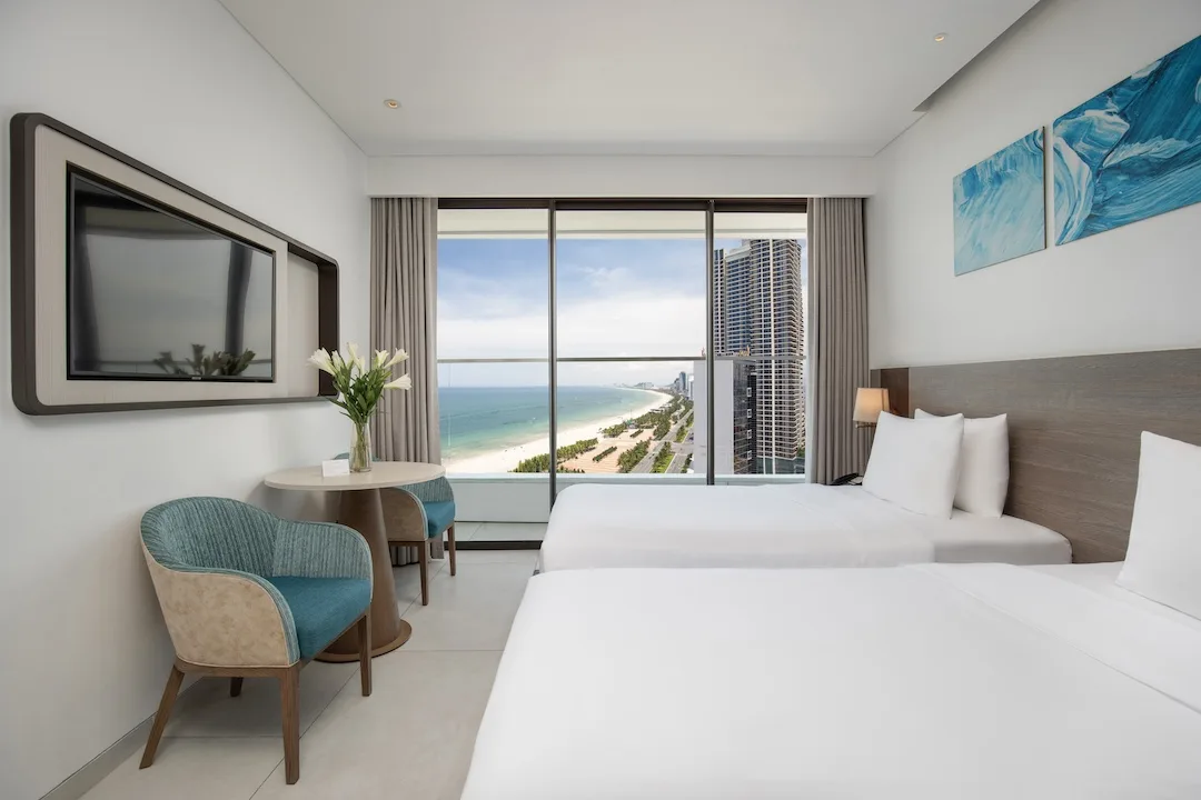 Deluxe Ocean View (Partial Ocean)