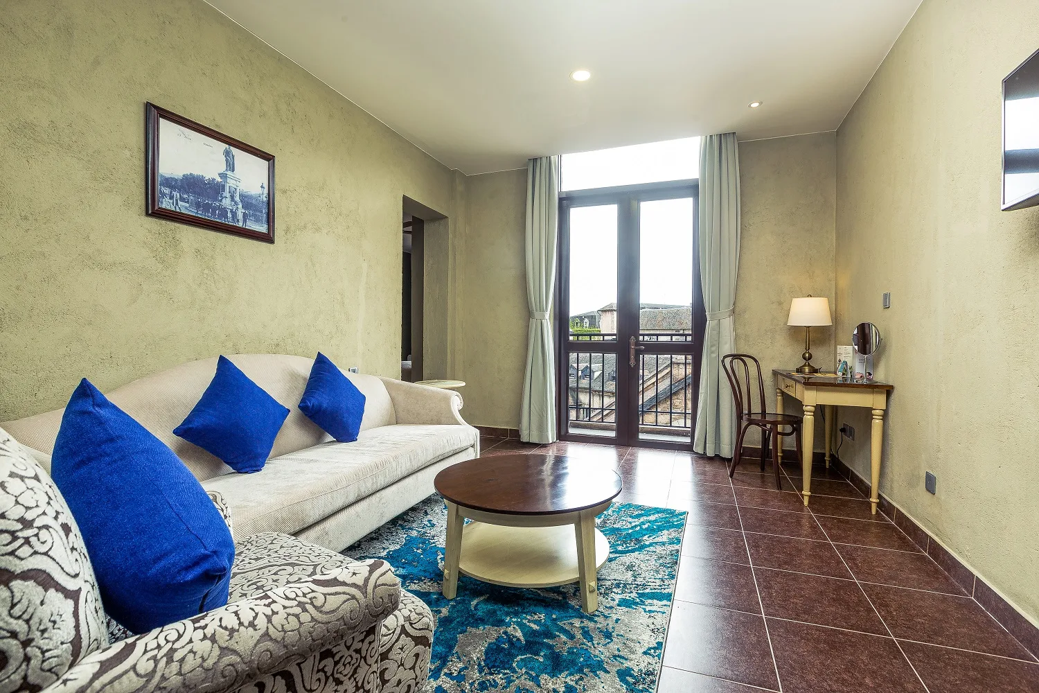 Executive Suite