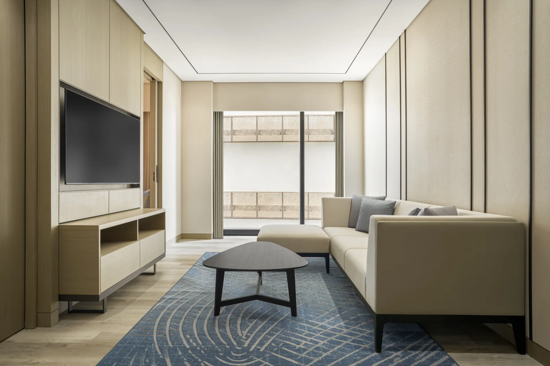 Junior Suite (King)