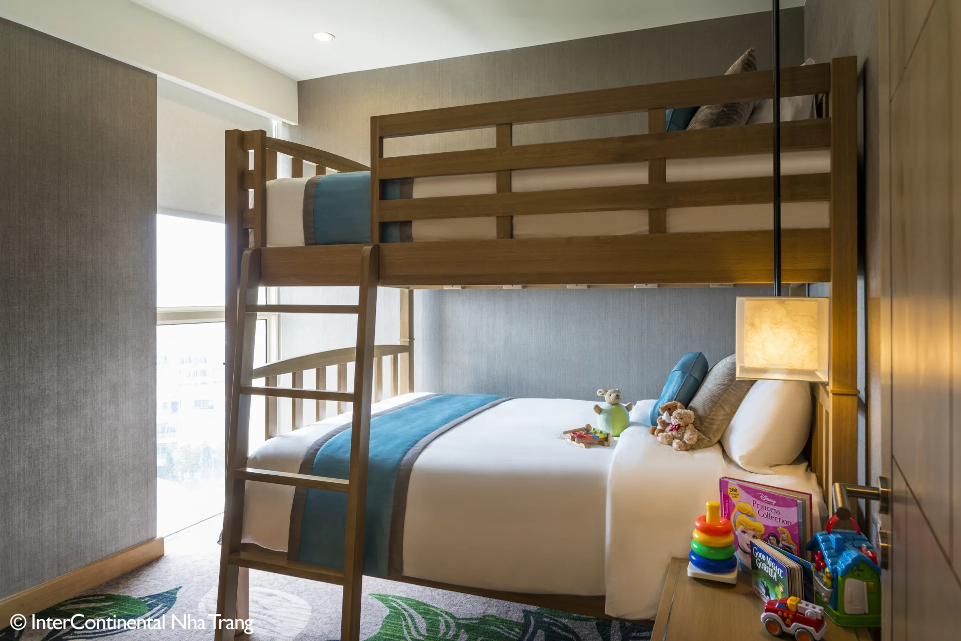 Family Room Ocean View Bunkbeds