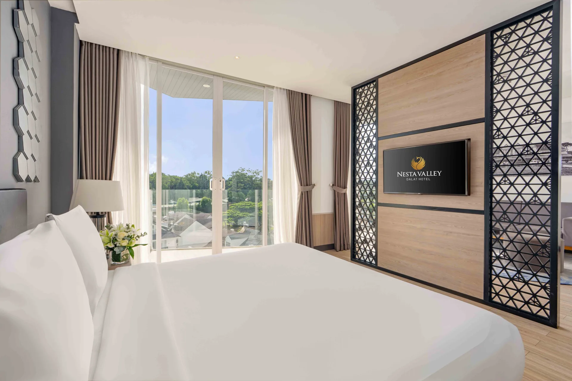 Premium Deluxe City View