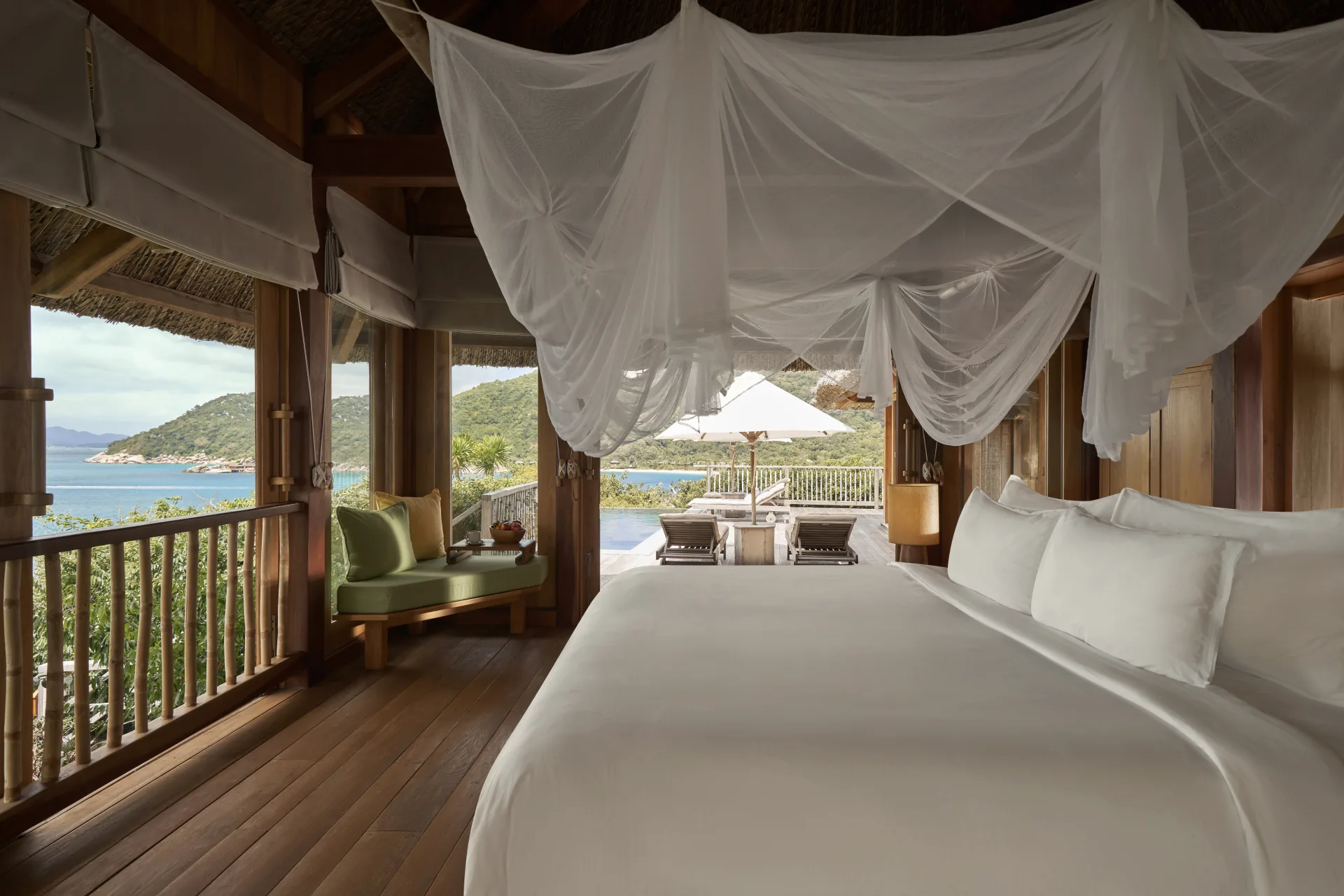 Two-bedroom Hill Top Pool Villa