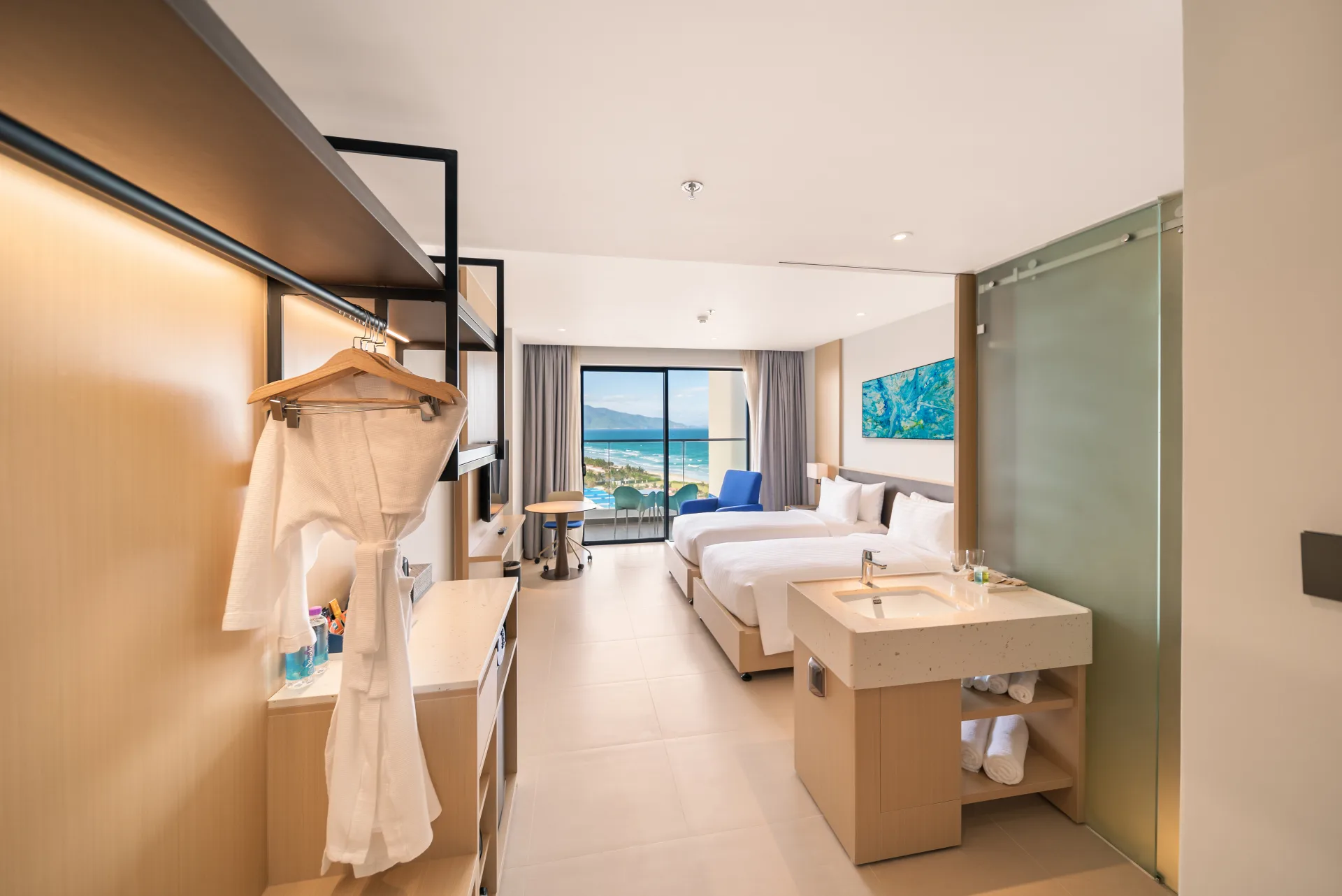Deluxe Seaview