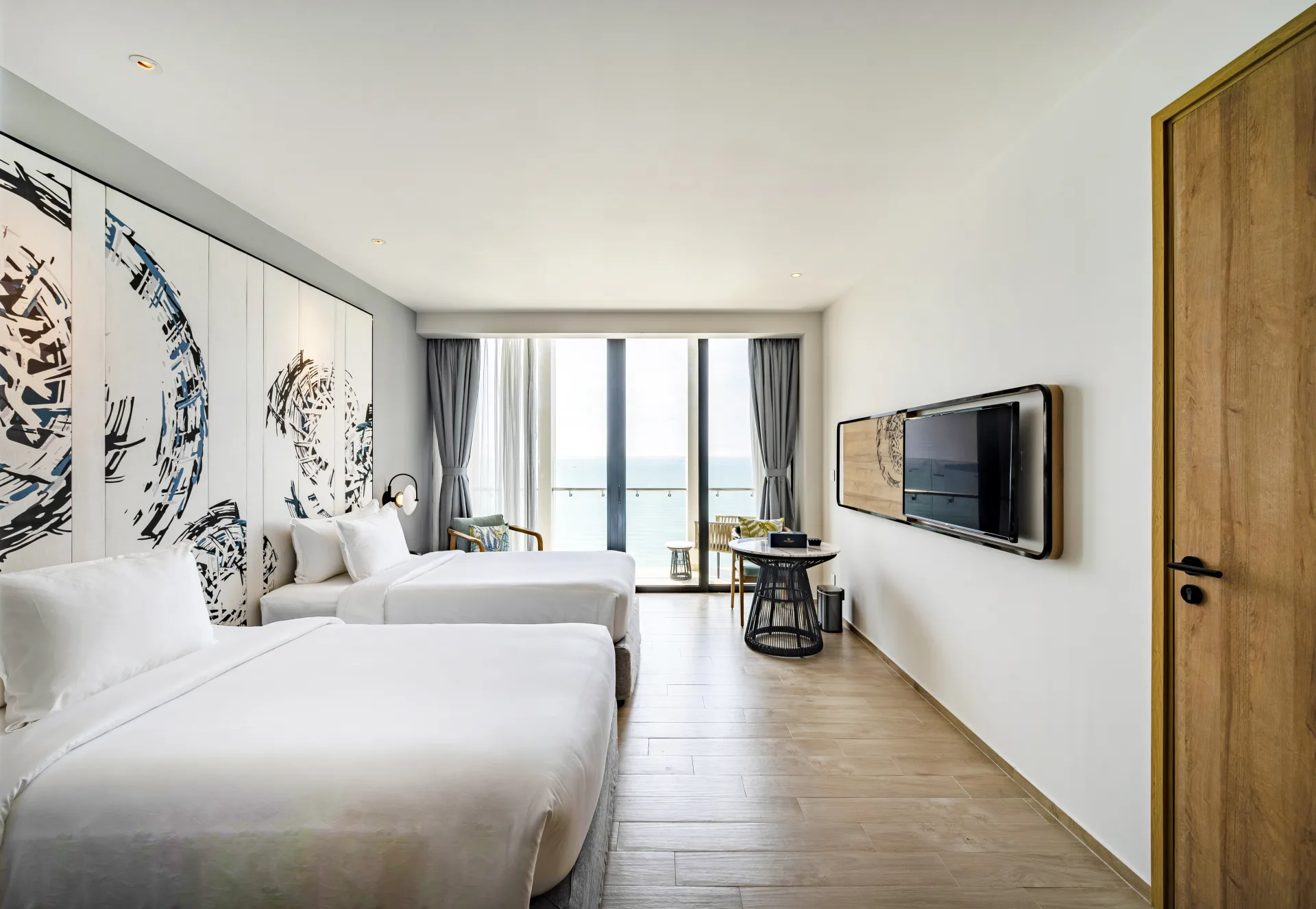 Premier Deluxe Ocean View	