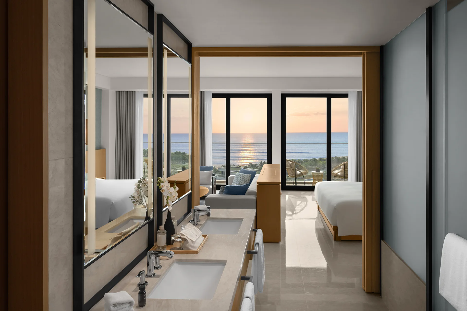 Corner Suite Ocean view (Twin/ Double)