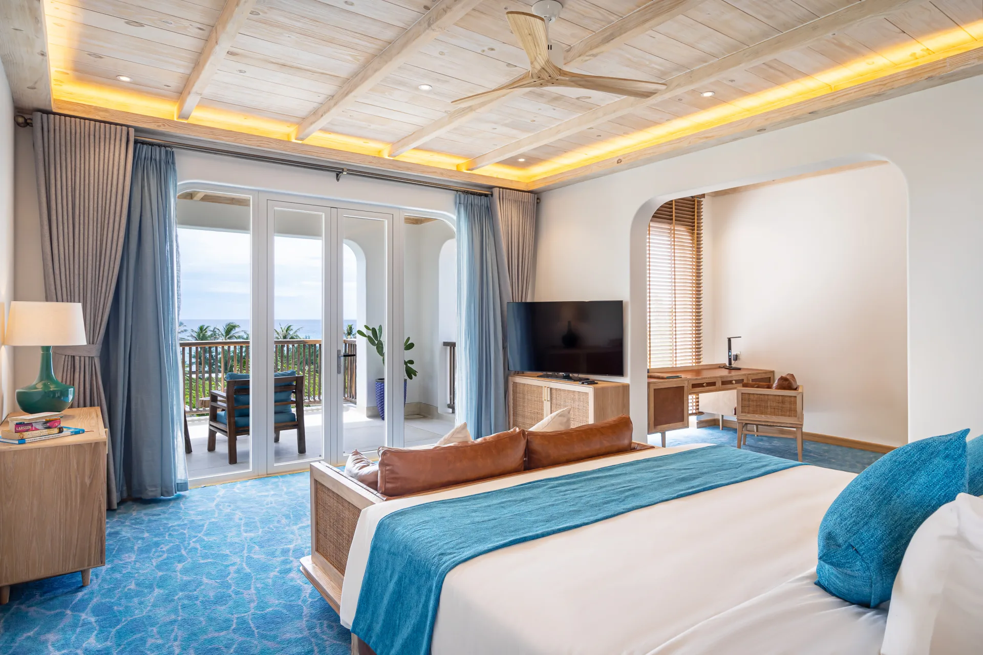 Stelia Residences 02 Bedrooms Ocean View with Private Pool