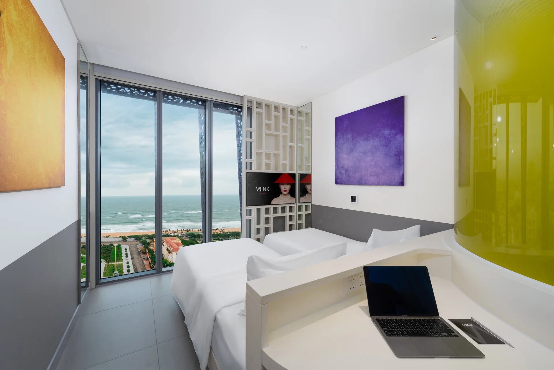 2 Twin Beds	