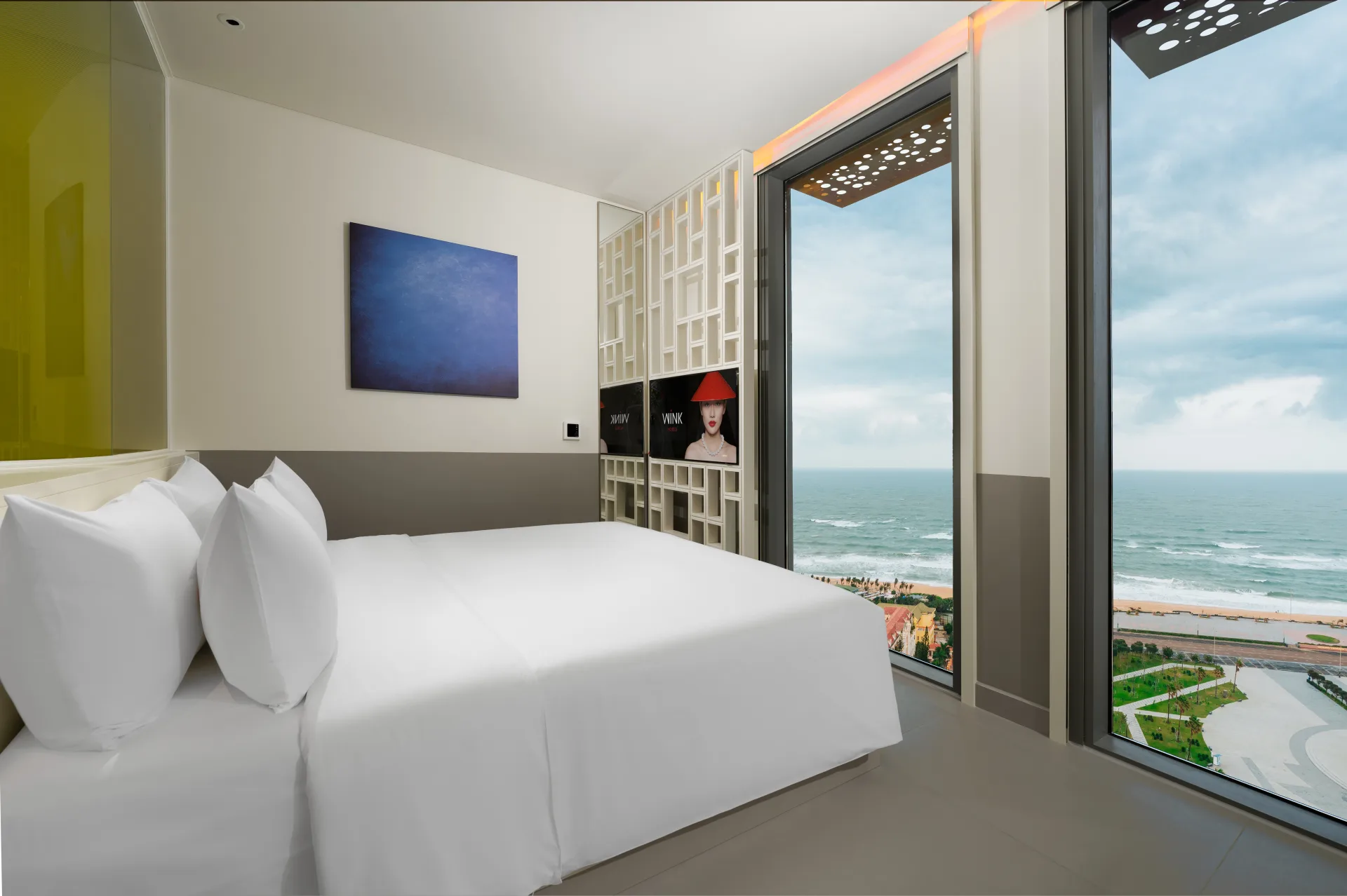1 King Bed Ocean View Deluxe	