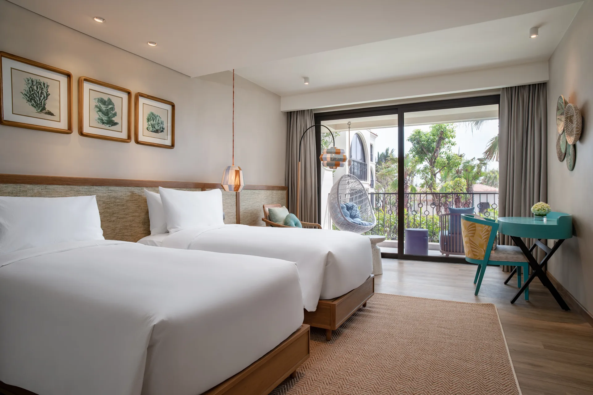 Premium Room King/Twin Bed Garden view