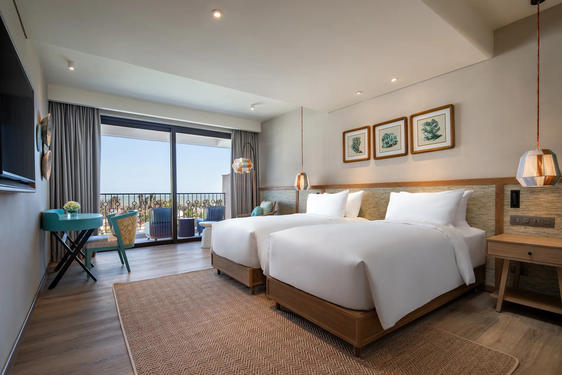 Premium Seaview King/Twin Bed