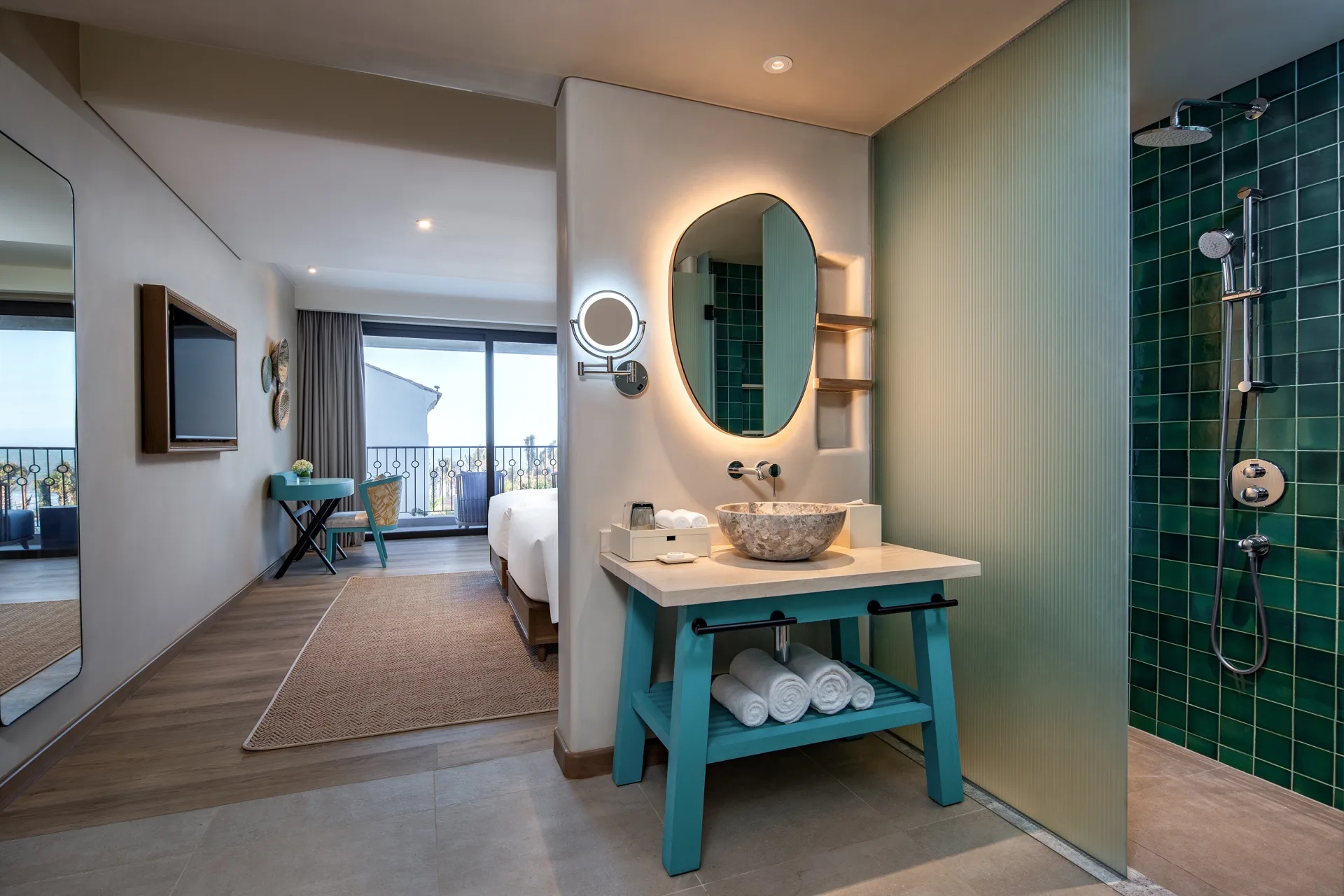 Premium Seaview King/Twin Bed