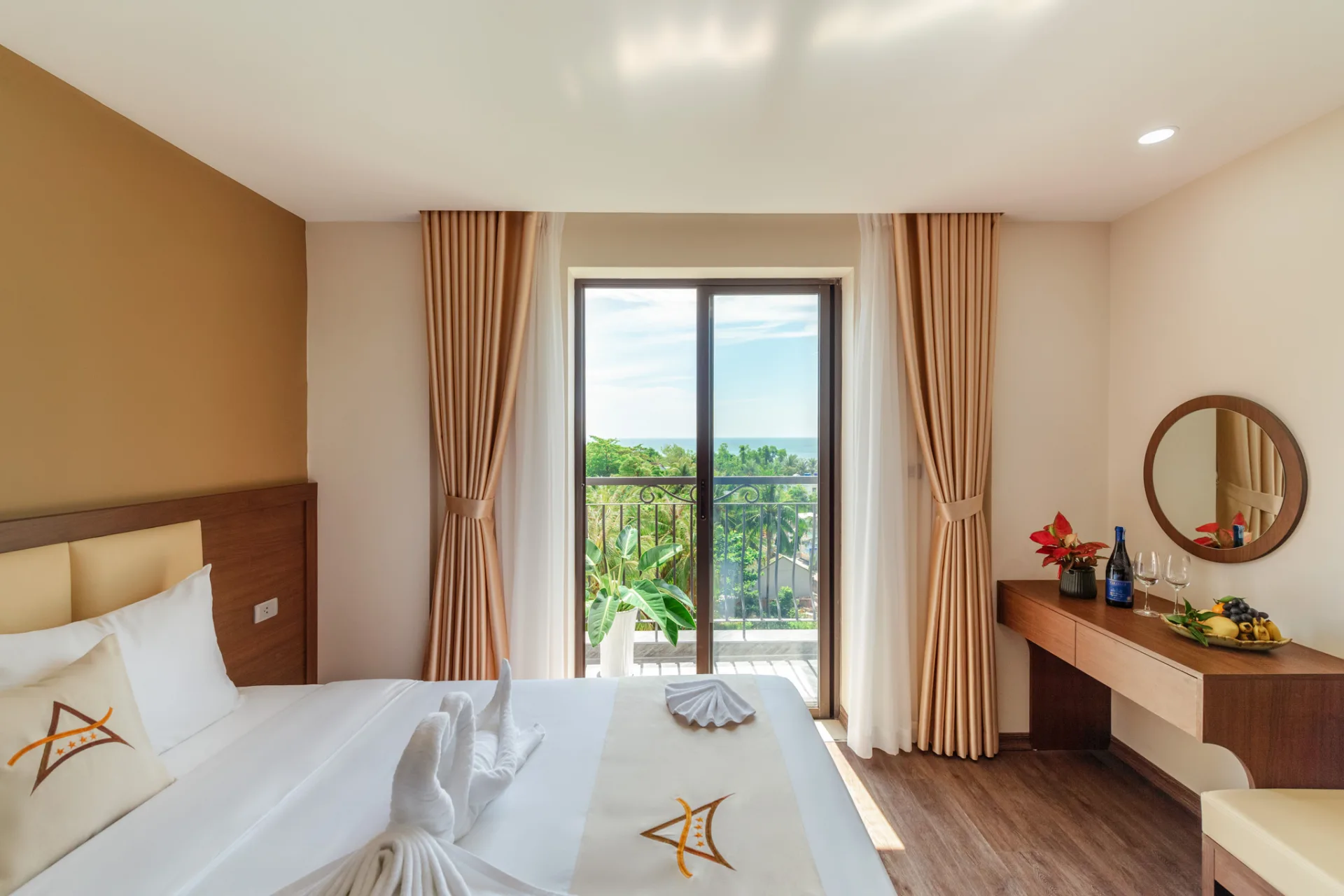 Aura Delight City & Sea View
