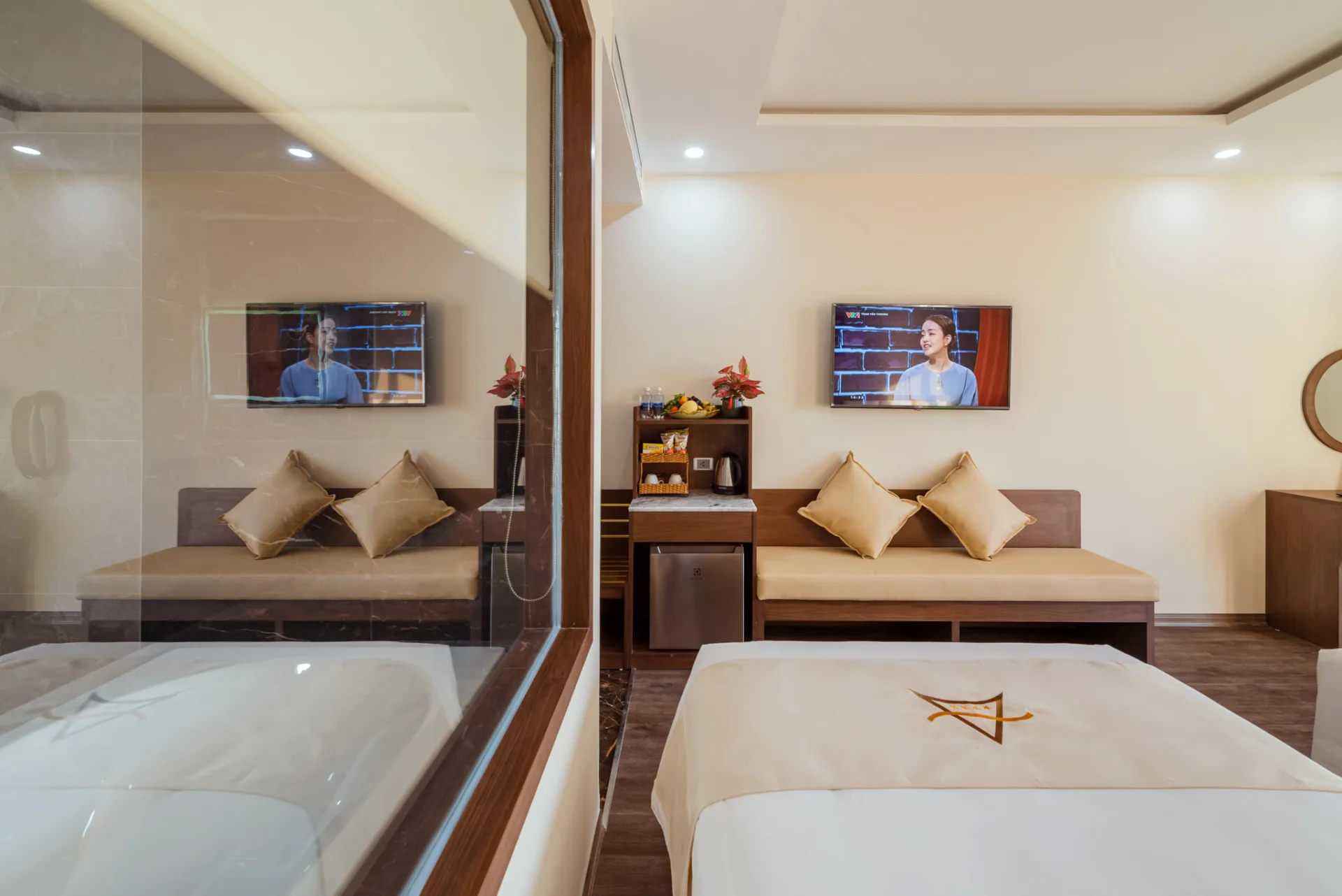Aura Delight Plus with Sea View