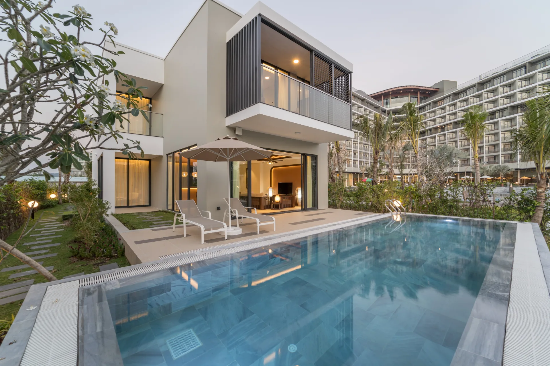 Deluxe Villa 03-Bedrooms with Private Pool	