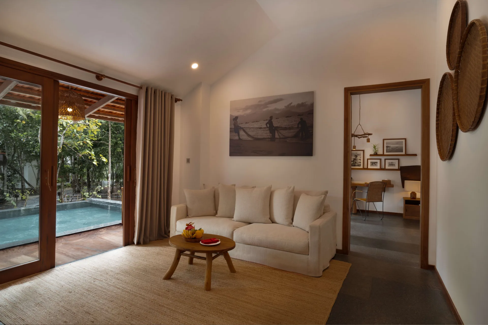 Family Pool Villa