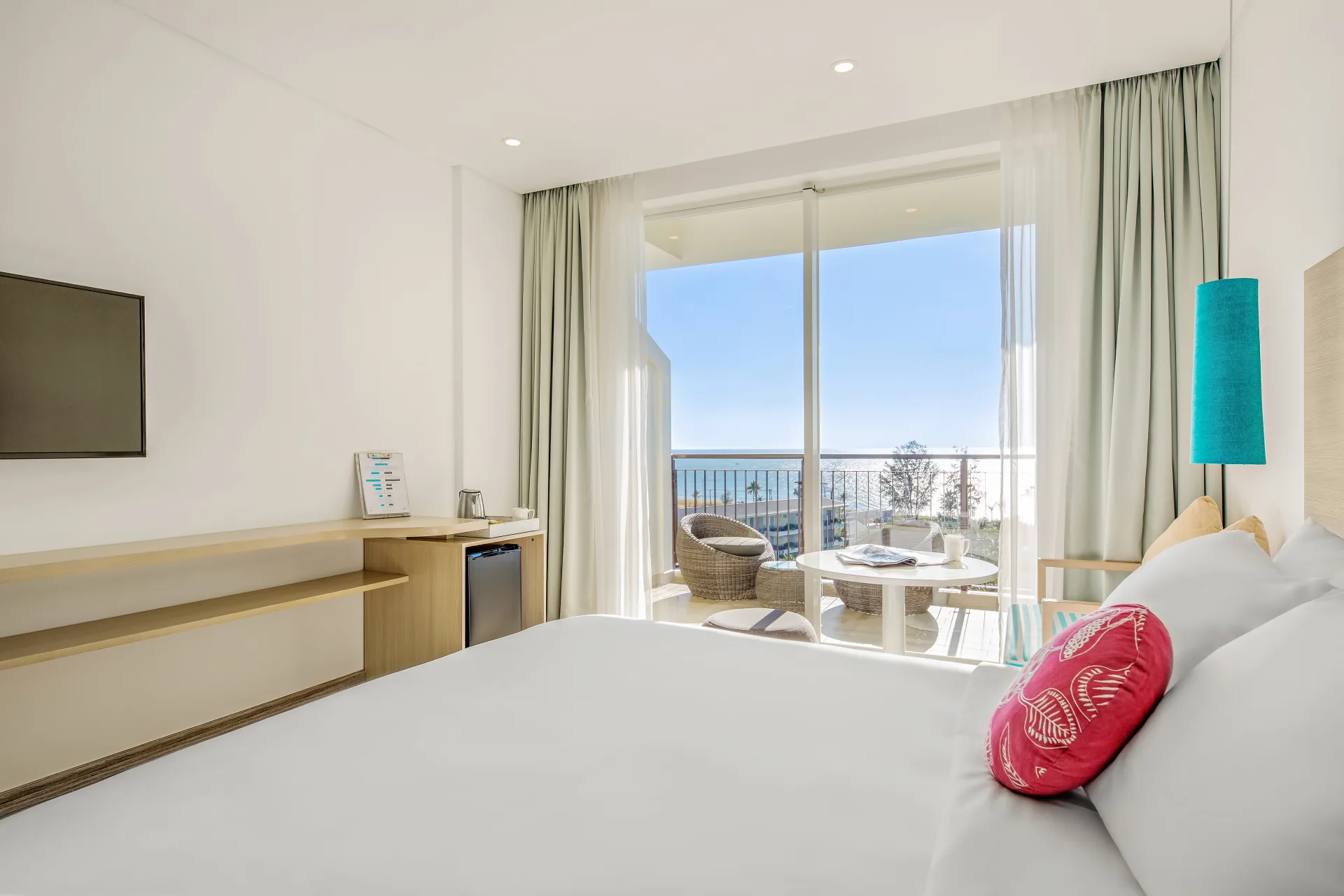 Standard Ocean View