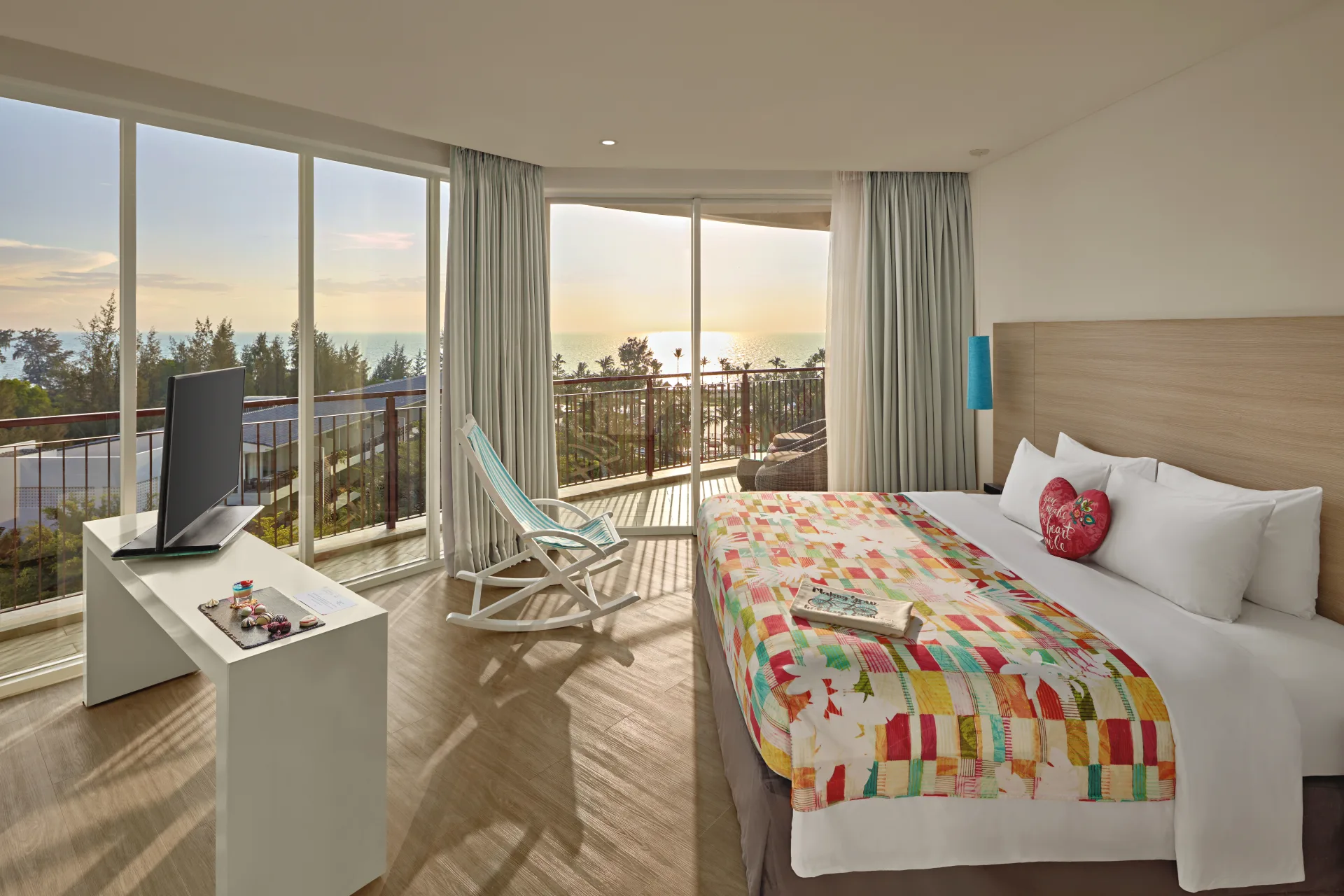 Xtra SOL Junior Suite