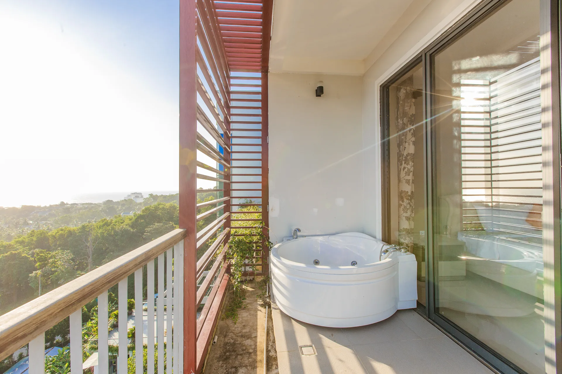 Soluna Penhouse 3BR Sea View